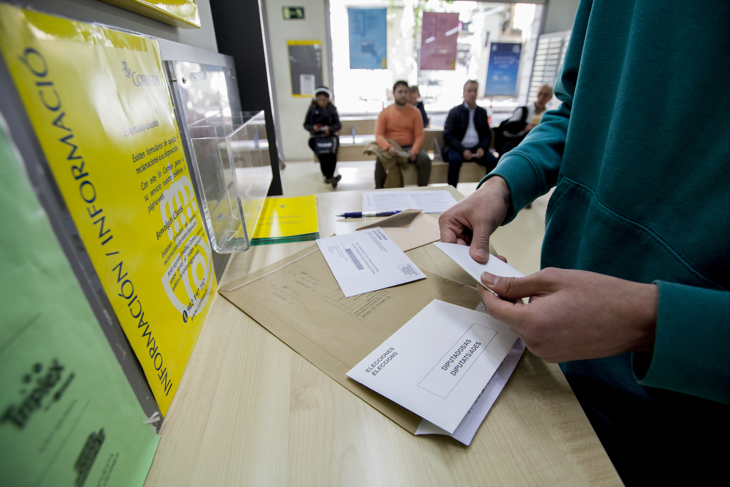 Correus obrirà aquest dissabte al matí per agilitzar el vot per correu