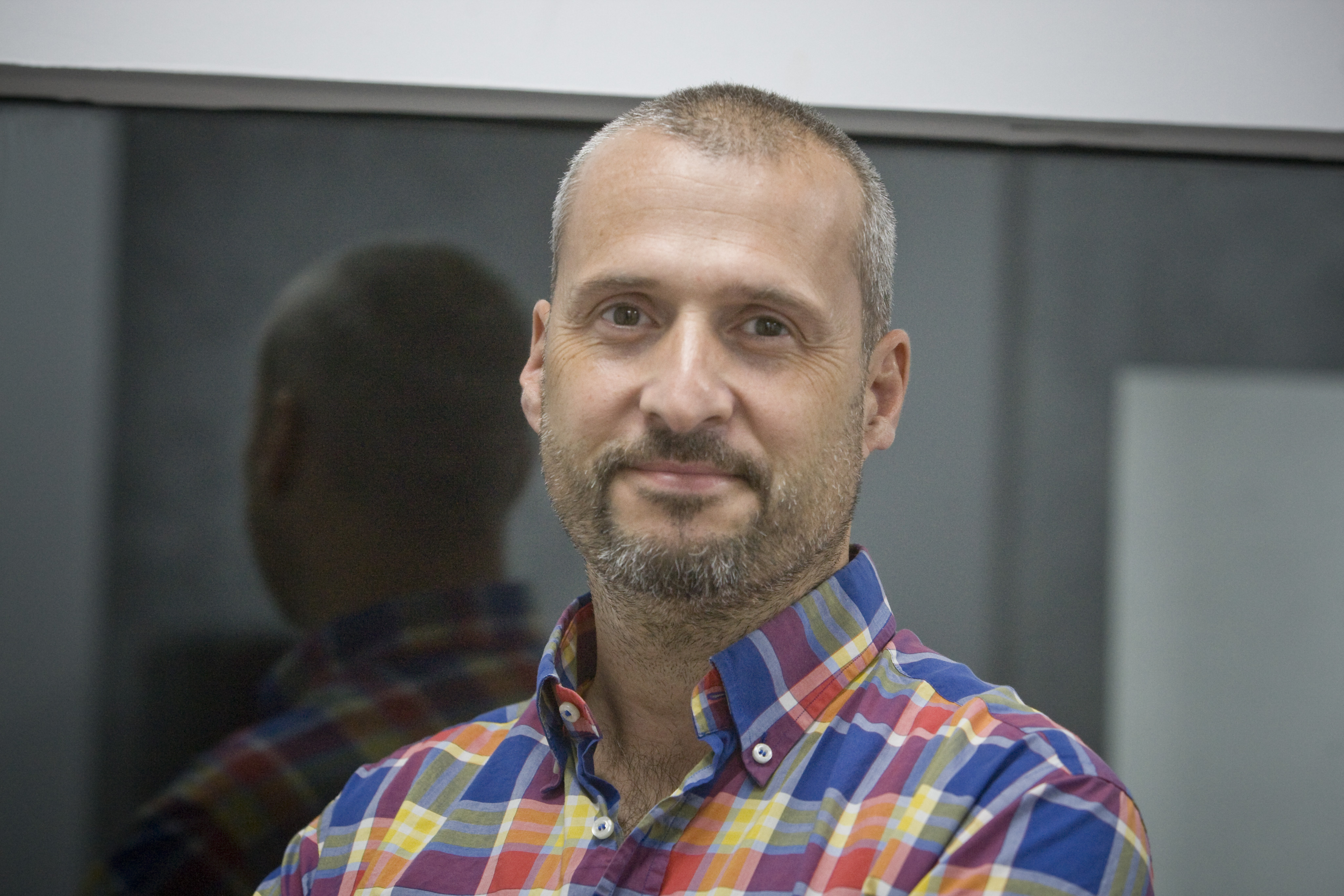 Oriol González: “La gent escolta música que és fàcil de digerir i poc cuinada”