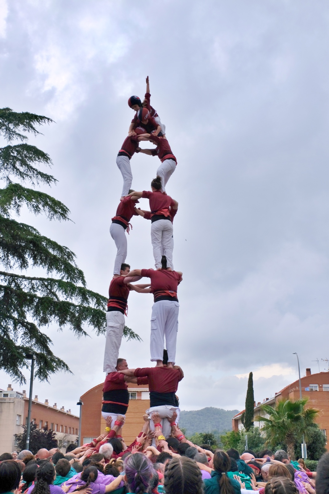 Castellar celebra una dècada tocant el cel