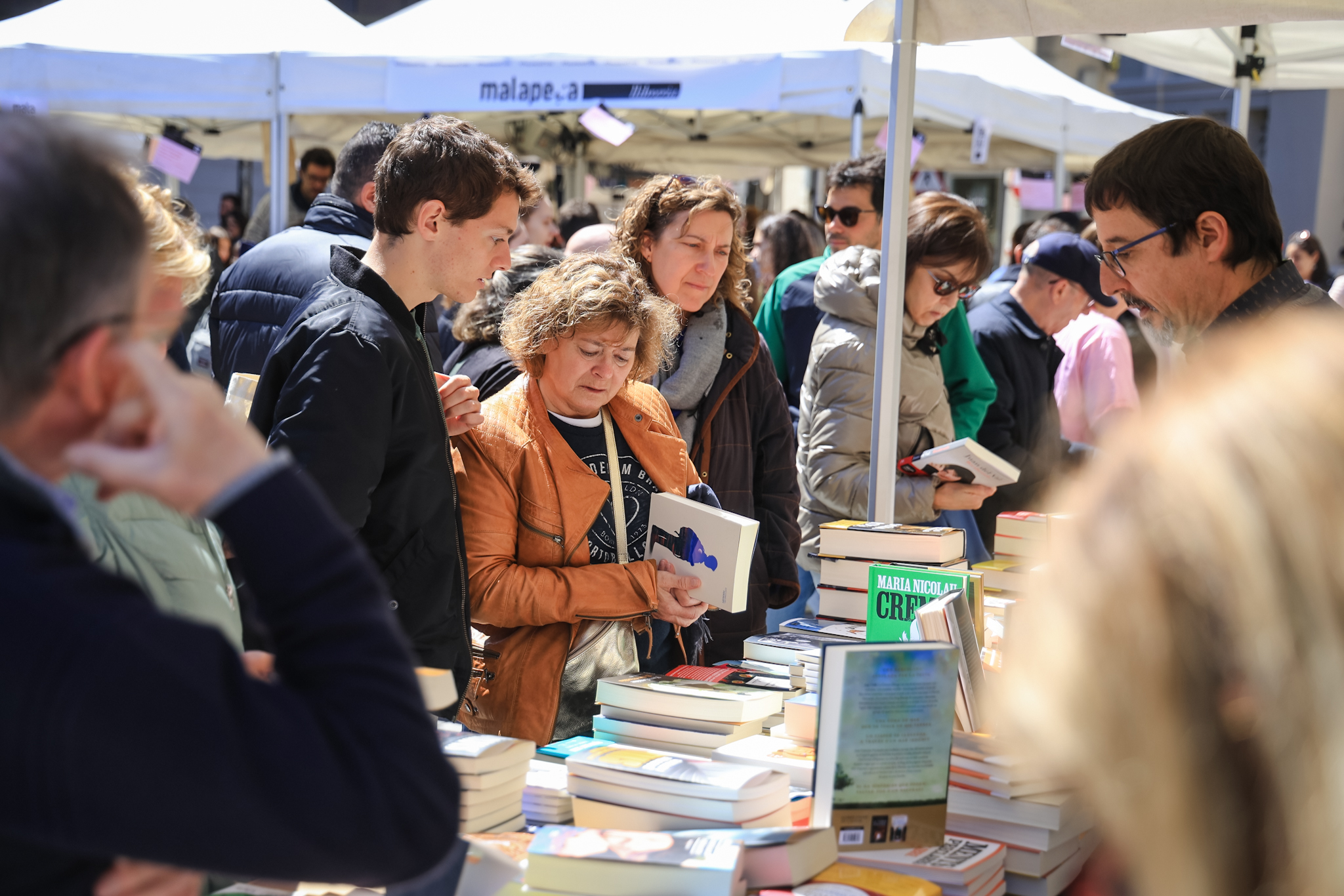 Quins llibres han buidat prestatgeries aquest Sant Jordi a Sabadell?