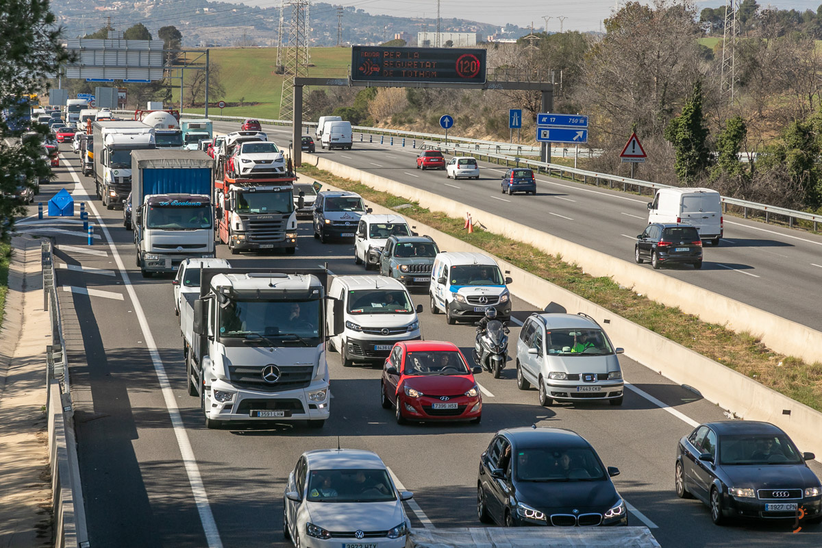 Retencions a la C-58 per un accident