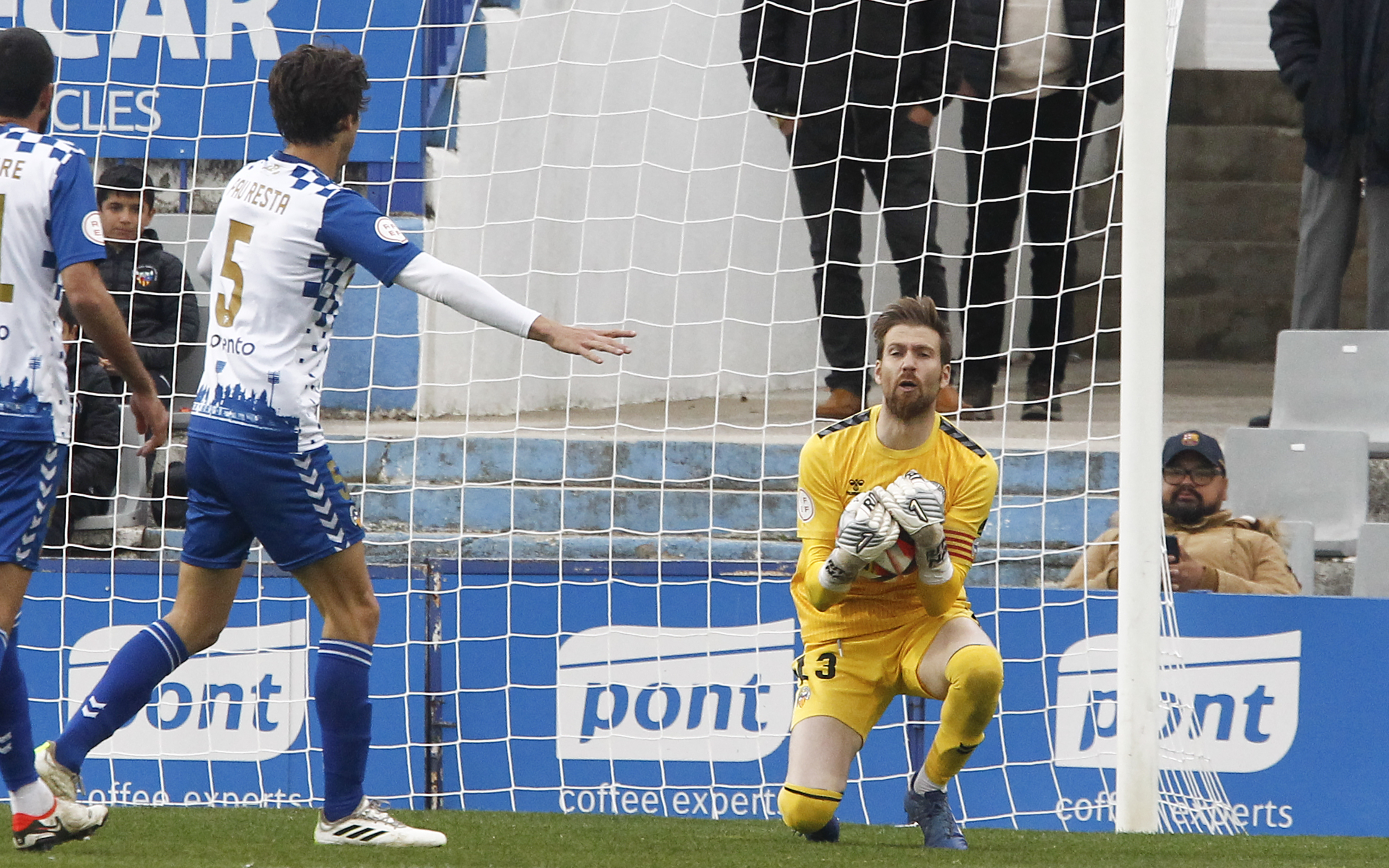 El Sabadell, amb un repte majúscul: sorprendre el líder Deportivo a Riazor