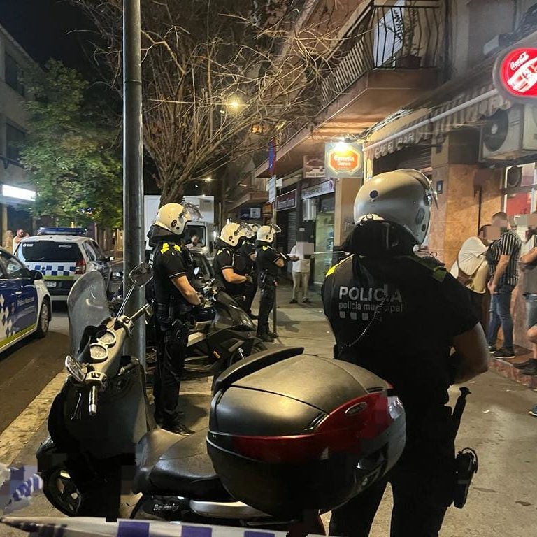 Denuncien dos locals en un operatiu policial a Terrassa