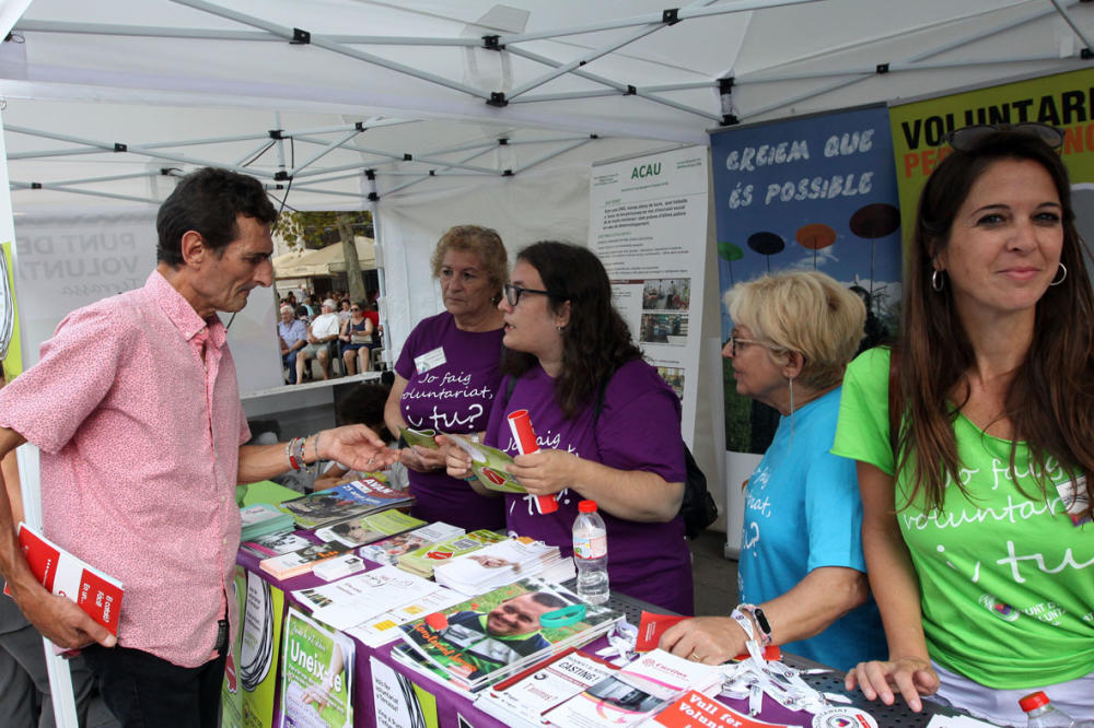 Terrassa recupera la Fira d’Entitats de Voluntariat a la Plaça Vella