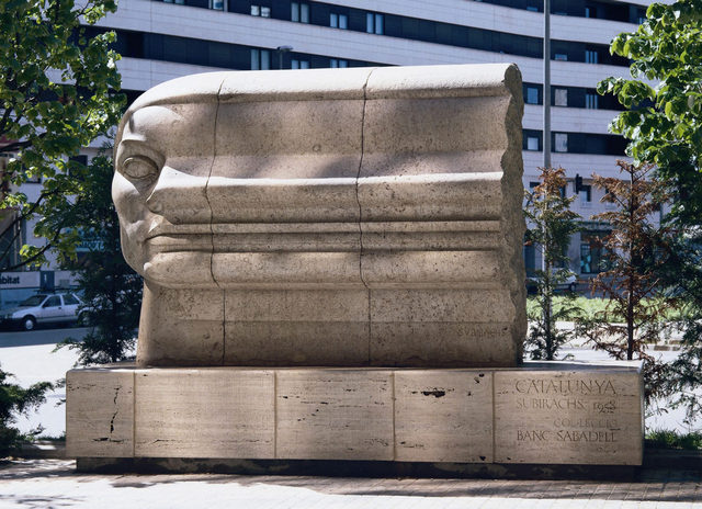 Saps on és... l'escultura de Josep Maria Subirachs?