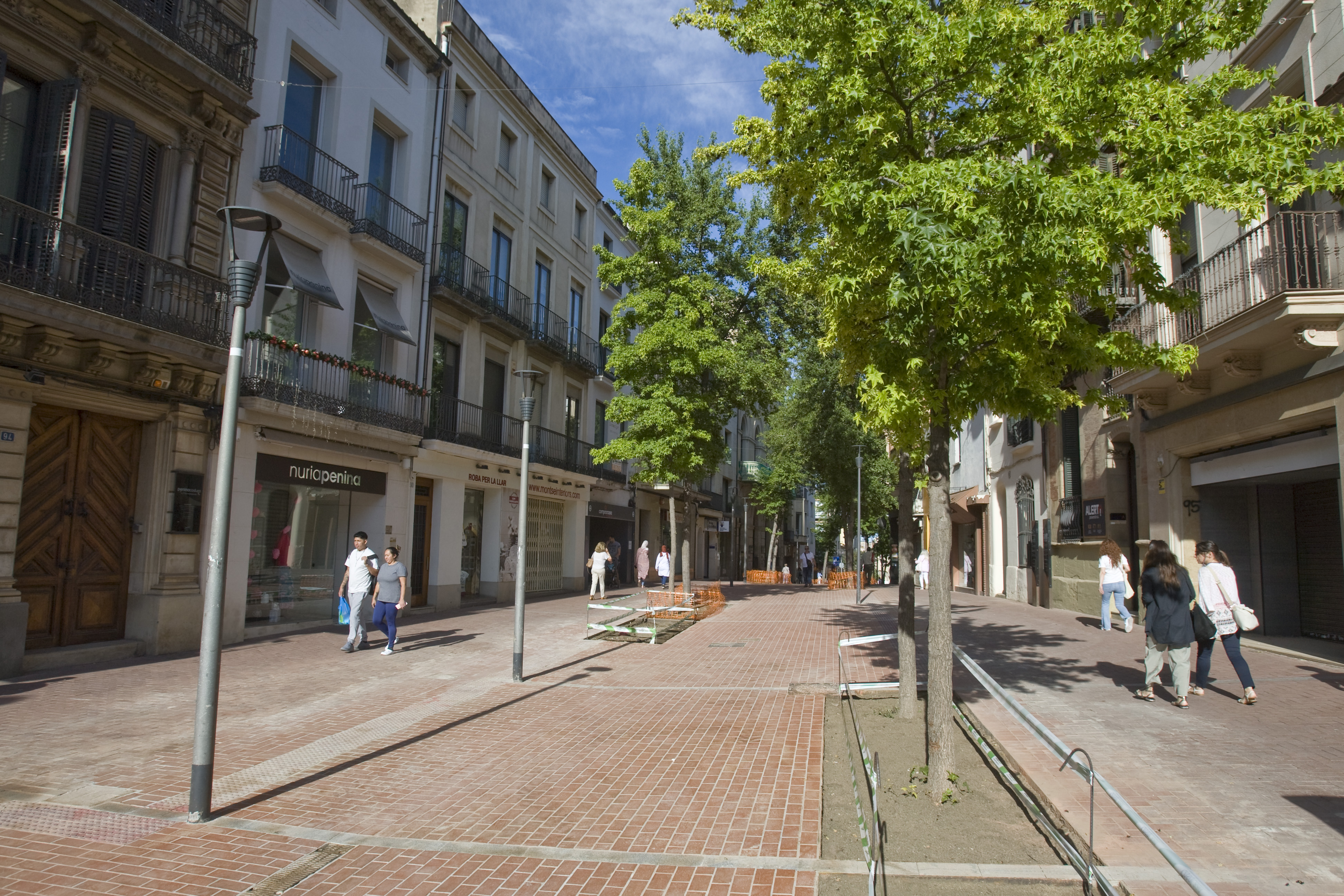 Queixes a Terrassa per la càrrega i descàrrega al “nou” Centre