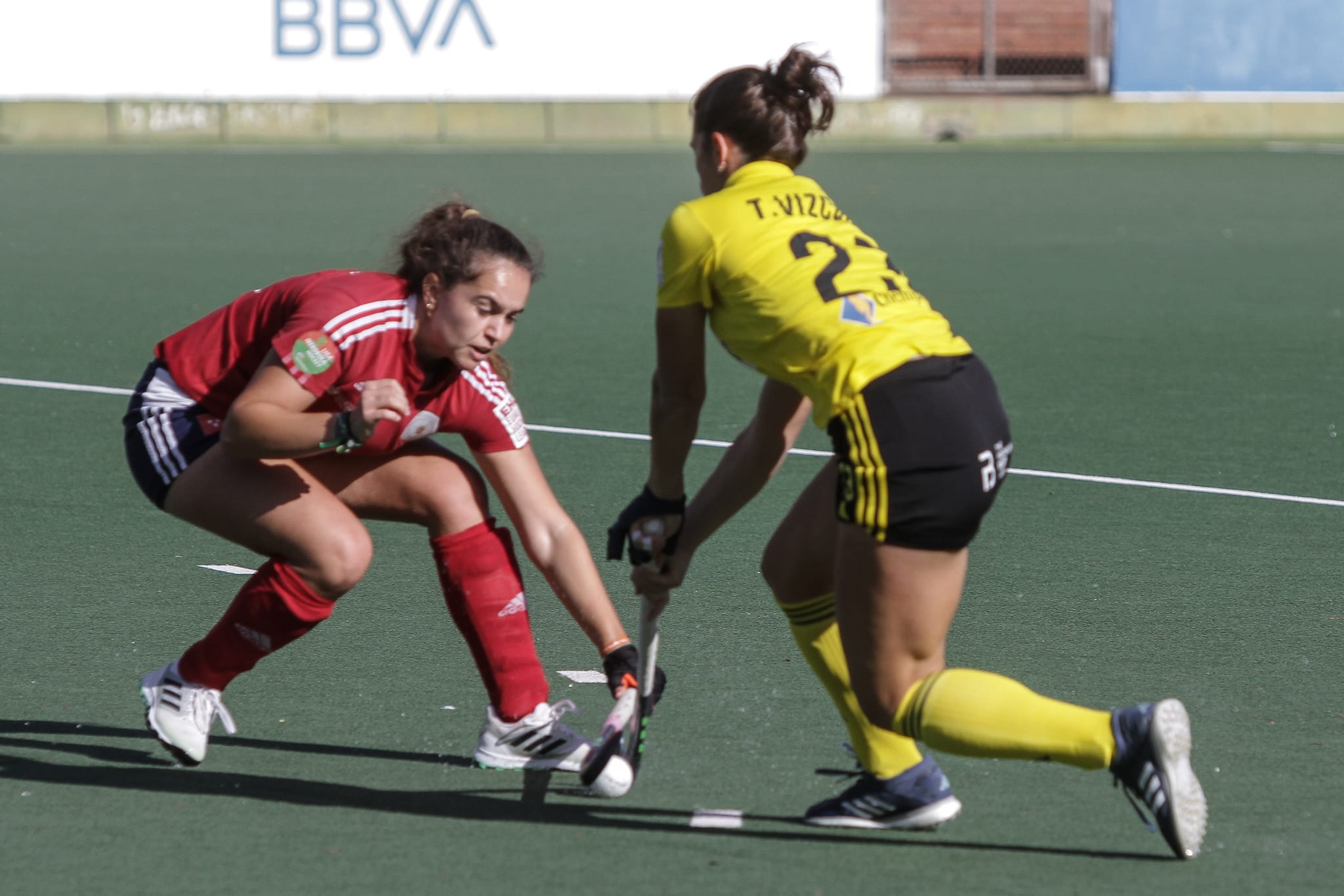 Atlètic i Club Egara guanyen i el CD Terrassa goleja a la lliga femenina