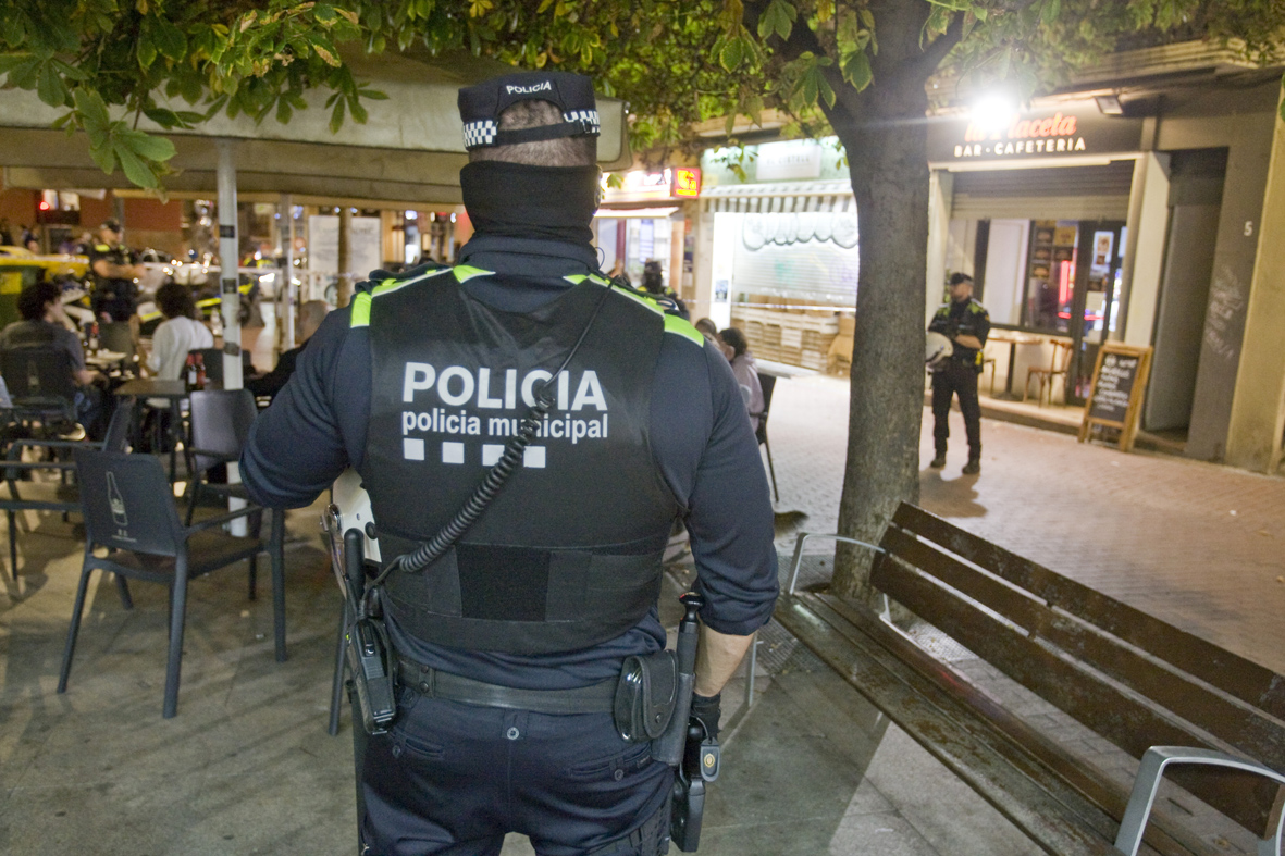 L'enxampen consumint drogues i acaba detingut a Terrassa