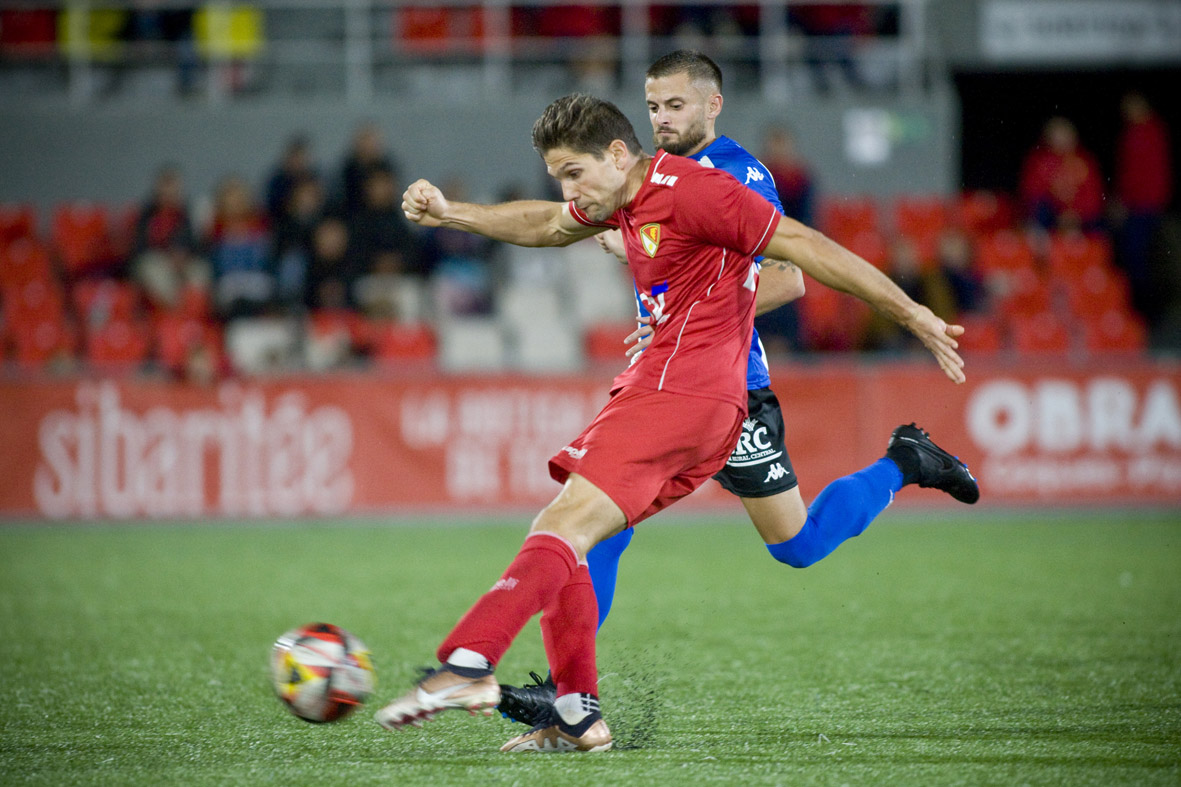 El Terrassa FC cau al camp de La Nucía, el cuer del grup