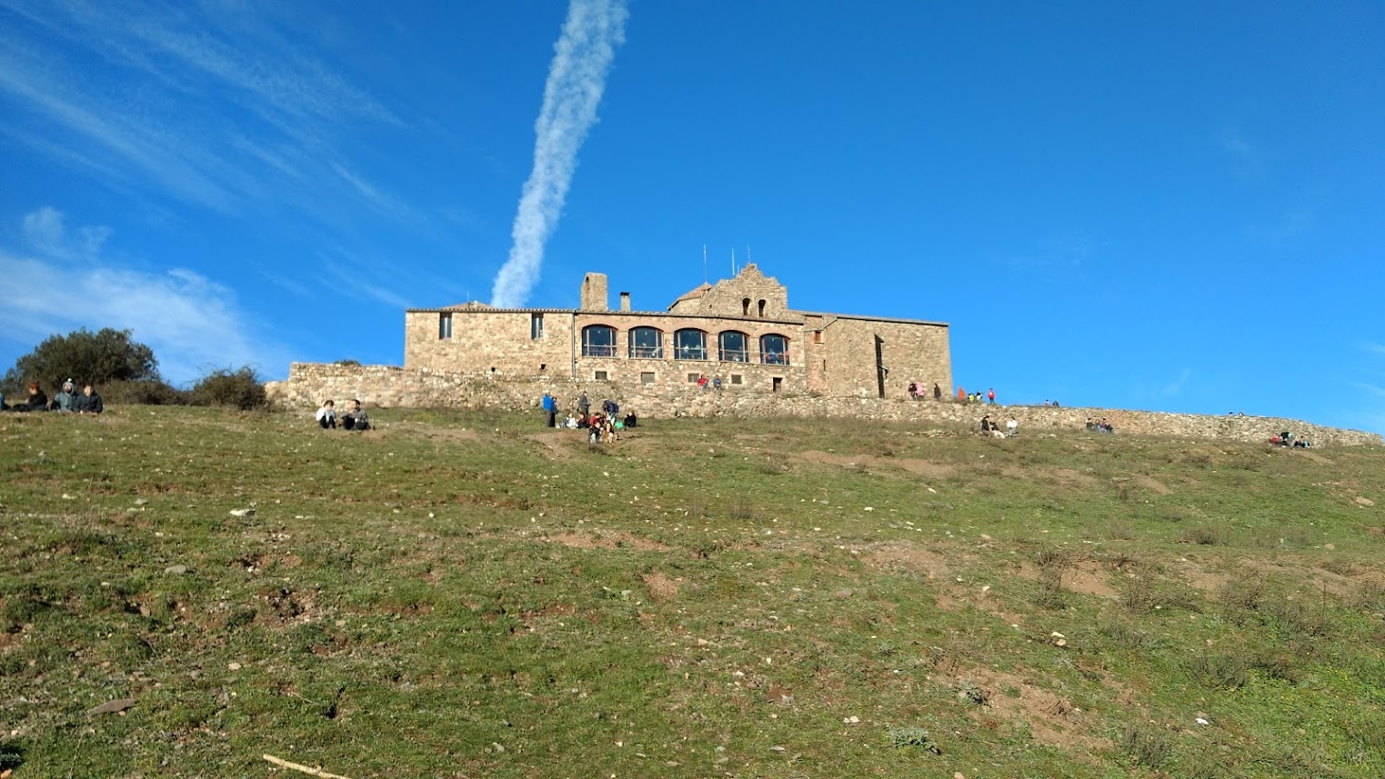L'entrega de firmes afegeix pressió sobre el futur de la Mola