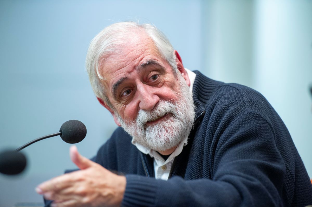 Confinar la memòria?