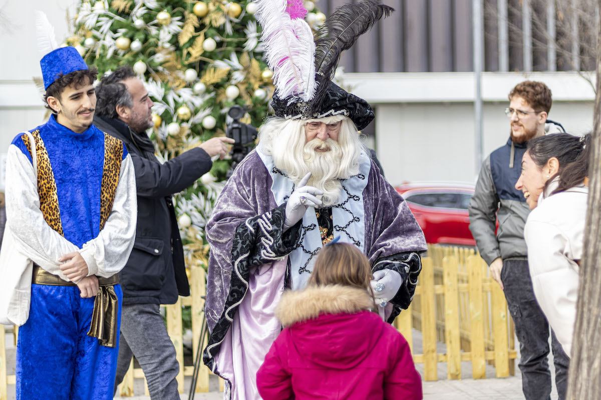 L'Ambaixador Reial visita els infants ingressats a l'hospital Parc Taulí