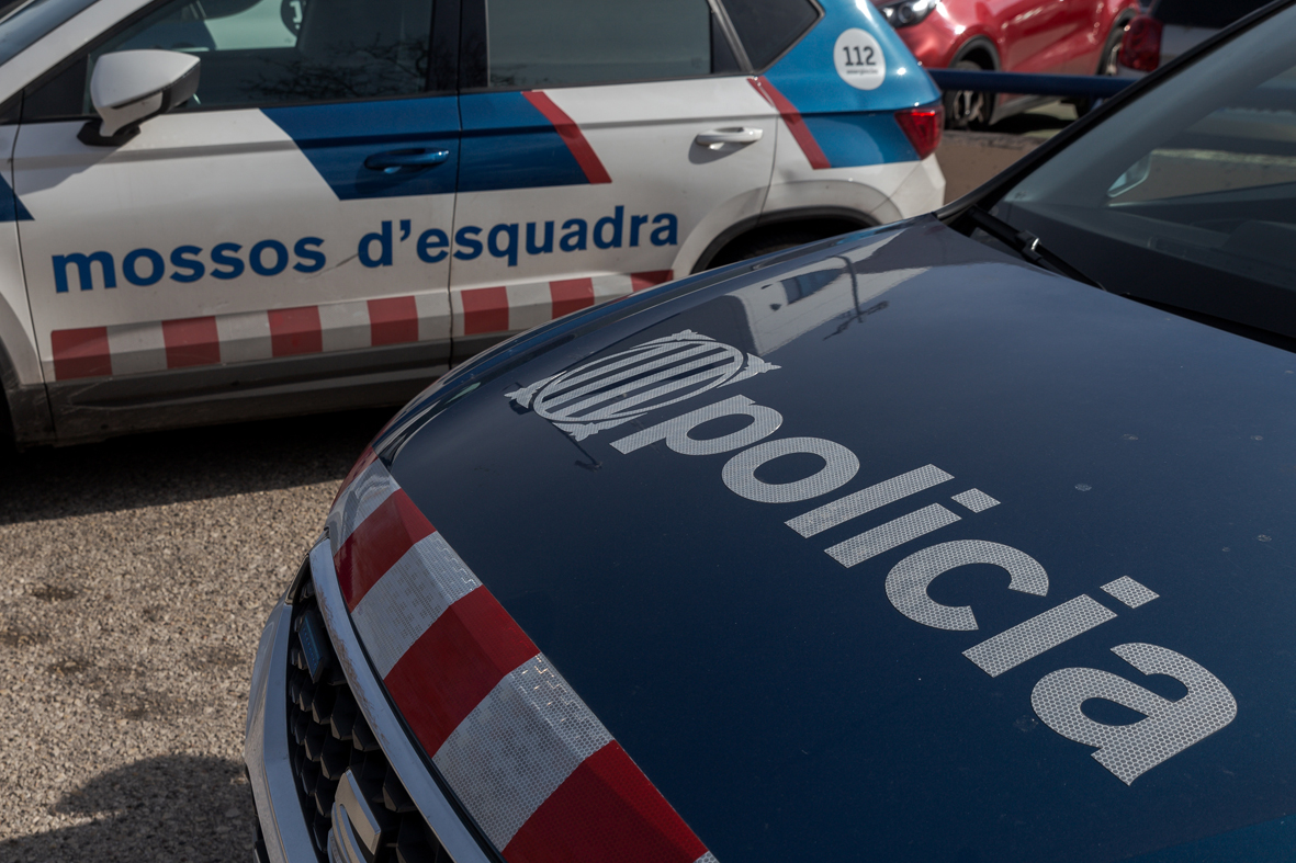 Detingut a Terrassa per robar escopinyes i maquinetes d'afaitar