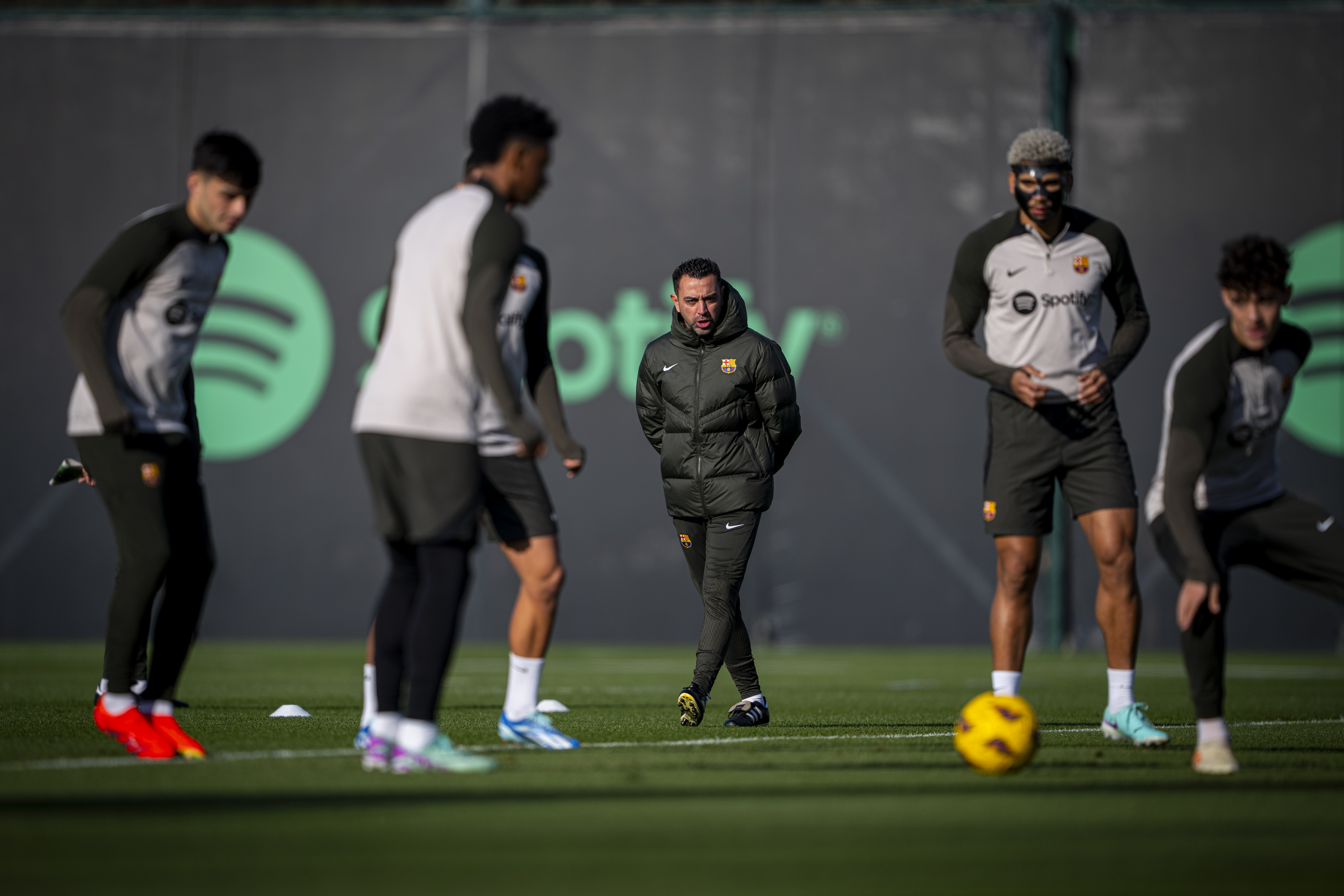 Un moment feixuc per al tècnic egarenc del Barça Xavi Hernández