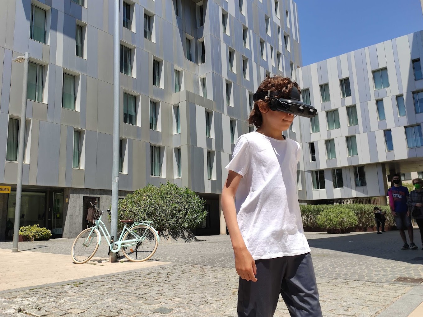Leitat s’alia amb Biel Glasses i el CSIC per crear unes ulleres per a persones amb baixa visió