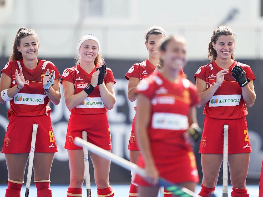 La selecció femenina s'estrena al Preolímpic golejant Malàisia per 7 a 0