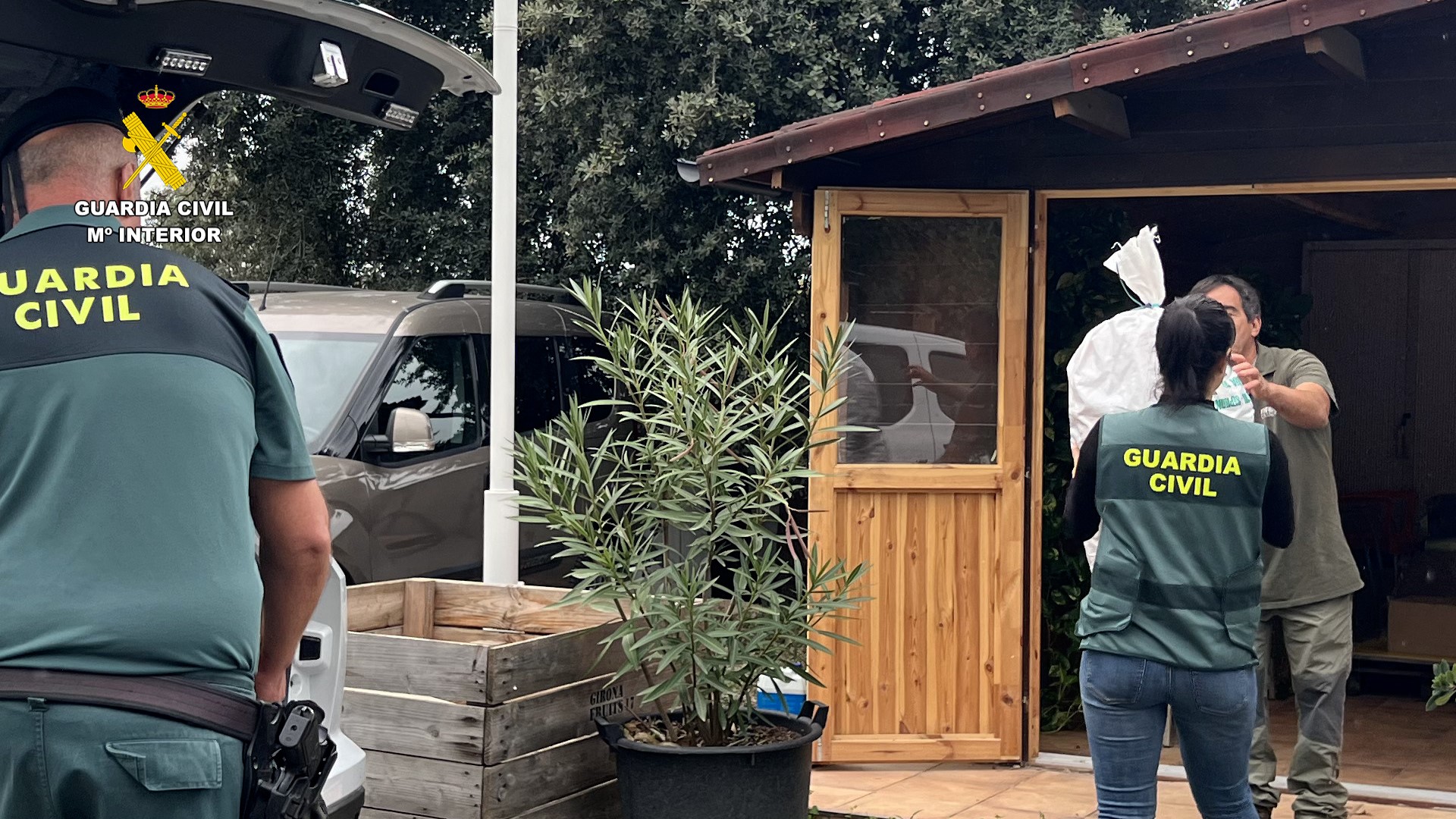 Un centre de Santa Perpètua rep 600 medicaments i productes veterinaris comissats