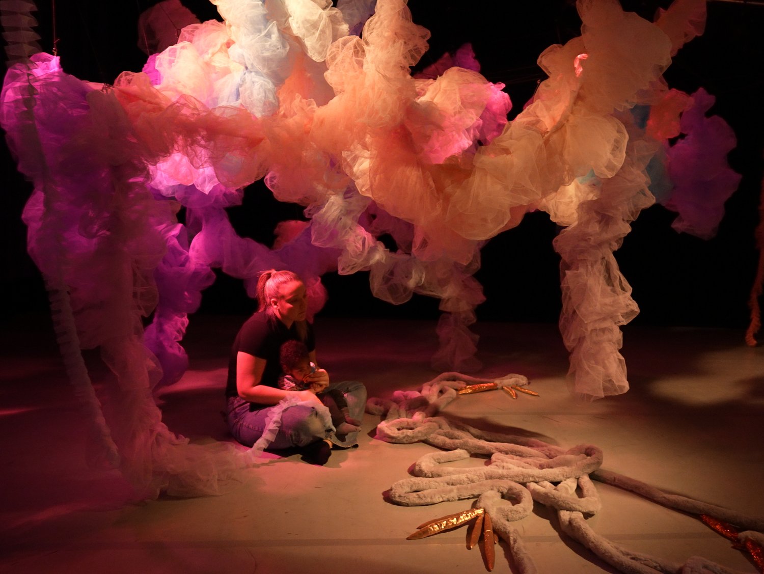 El festival elPetit arrenca aquest cap de setmana amb 'Fields of Tender'
