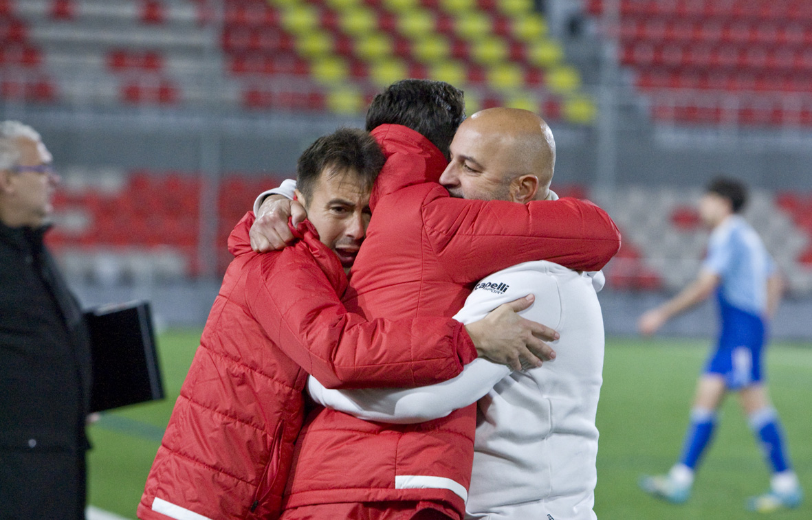 FOTOS | El Terrassa FC guanya al Lleida i surt del descens