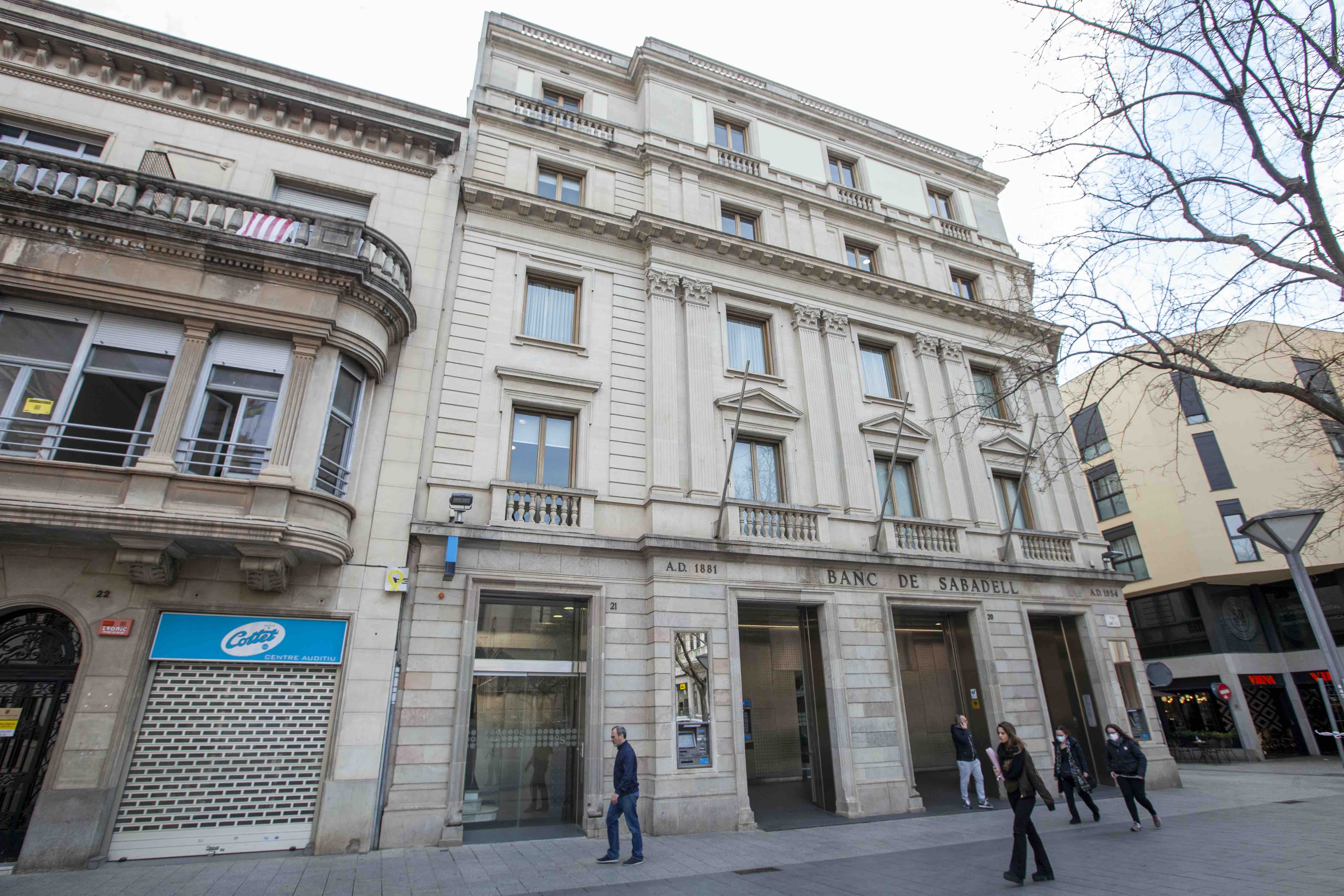 El Banc Sabadell guanya un rècord de 1.028 MEUR en els nou primers mesos de l’any, un 44,9% més