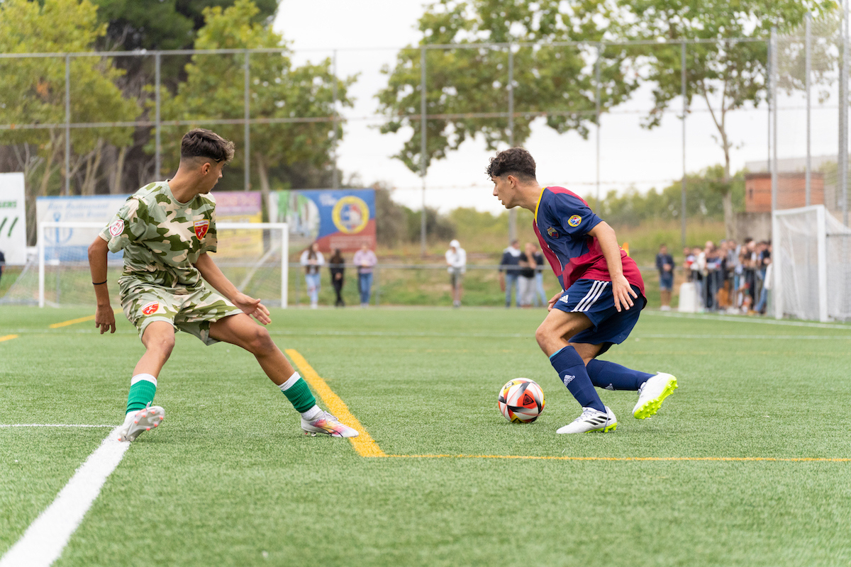 L'actual material de la gespa artificial dels camps de futbol té data de caducitat