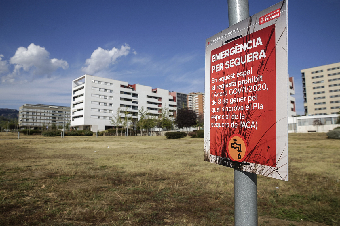 Cartes als consumidors de Terrassa que gastin més aigua