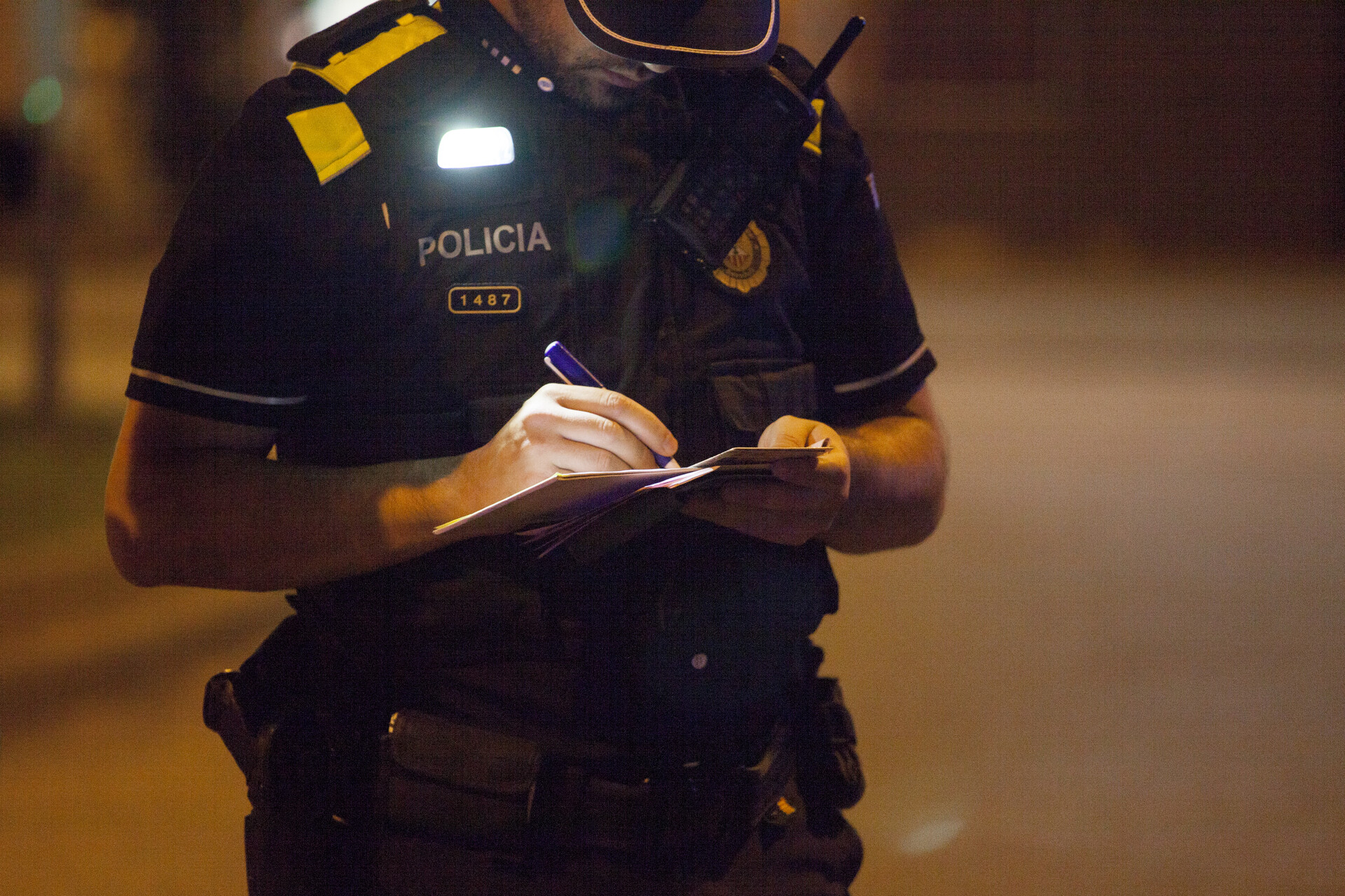 Cacen un motorista al Passeig sense punts i quadruplicant la taxa d'alcohol