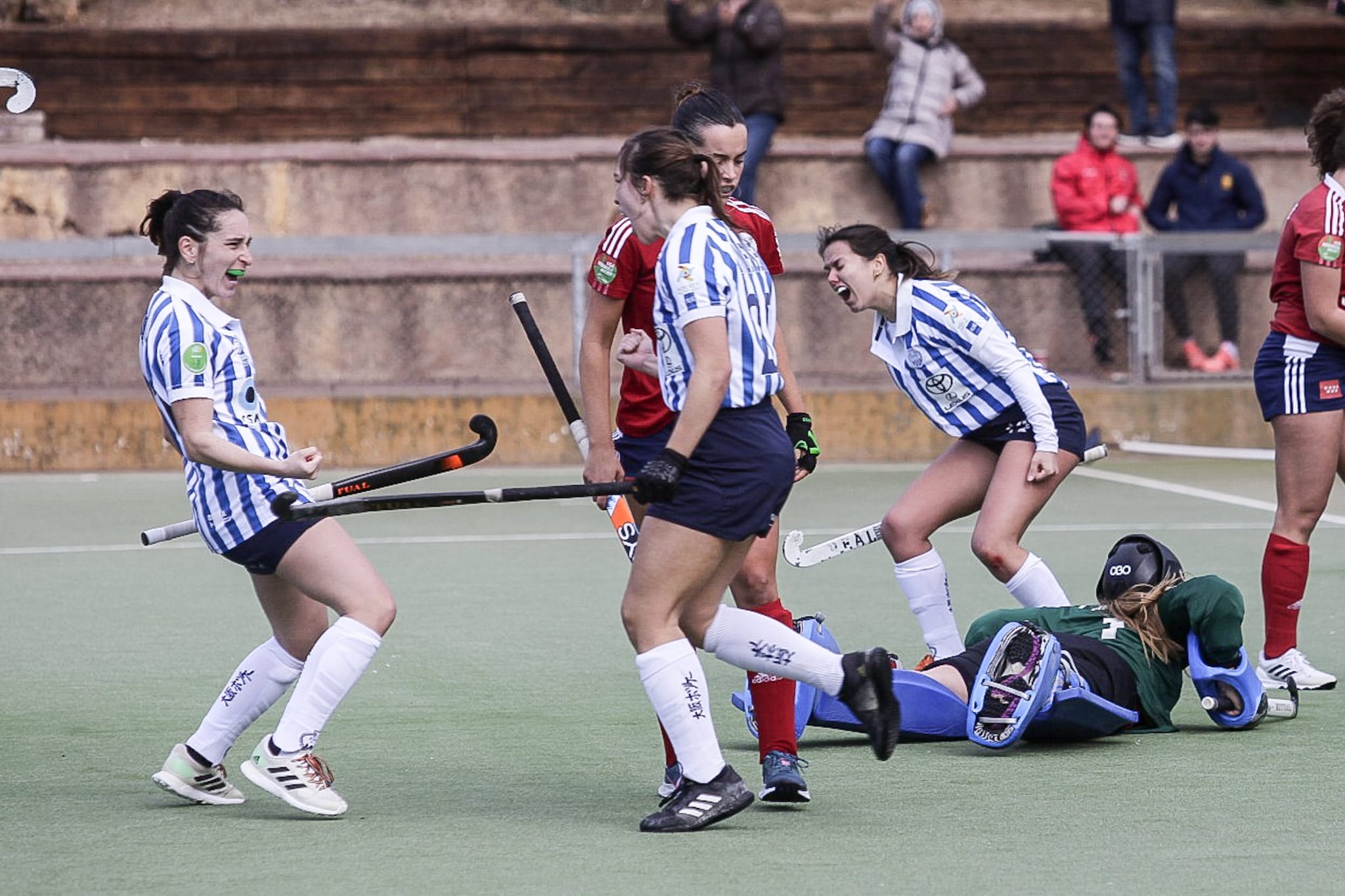 El Club Egara femení s'imposa per 4 a 2 al Complutense