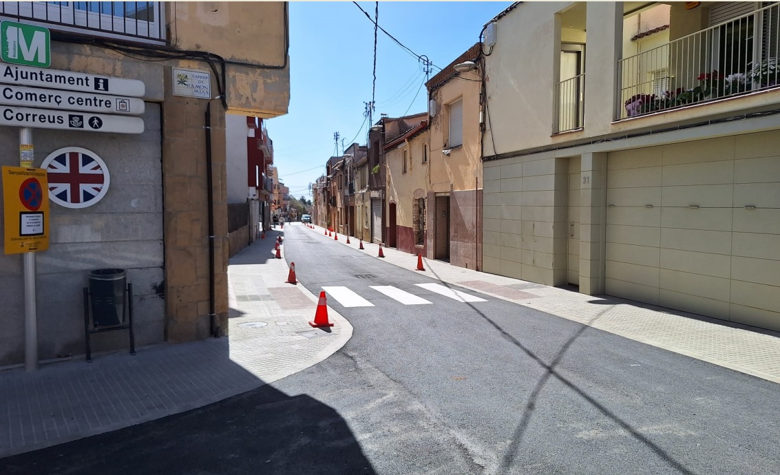 El carrer Sant Llorenç, de Matadepera, a punt d'acabar-se