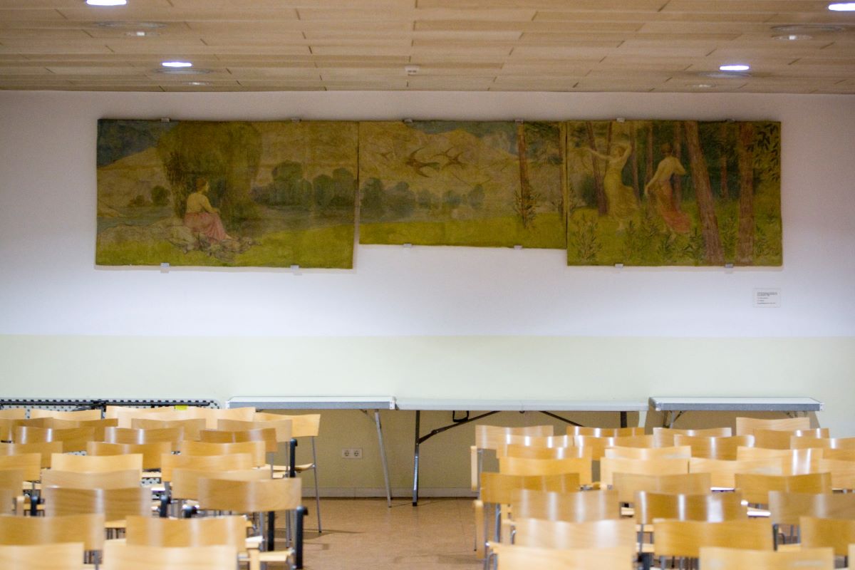 Un mural amagat a biblioteca