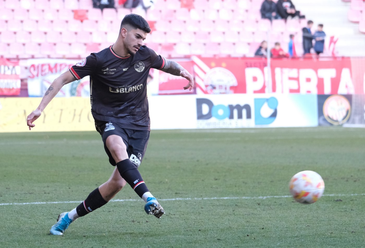 El Sabadell 'pesca' Pablo Monroy, lateral de gran projecció del SD Logroñés