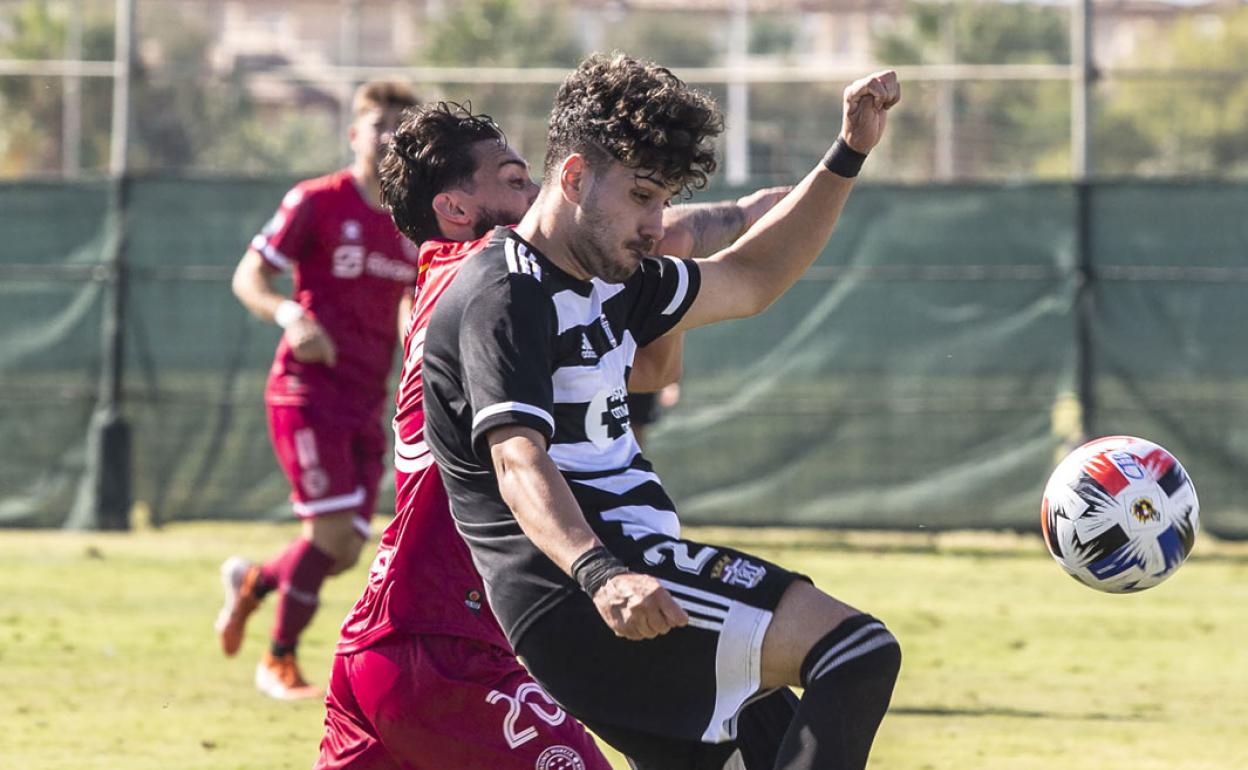 El CE Sabadell fa oficial el tercer fitxatge: el central Antonio Sánchez (Cartagena B)