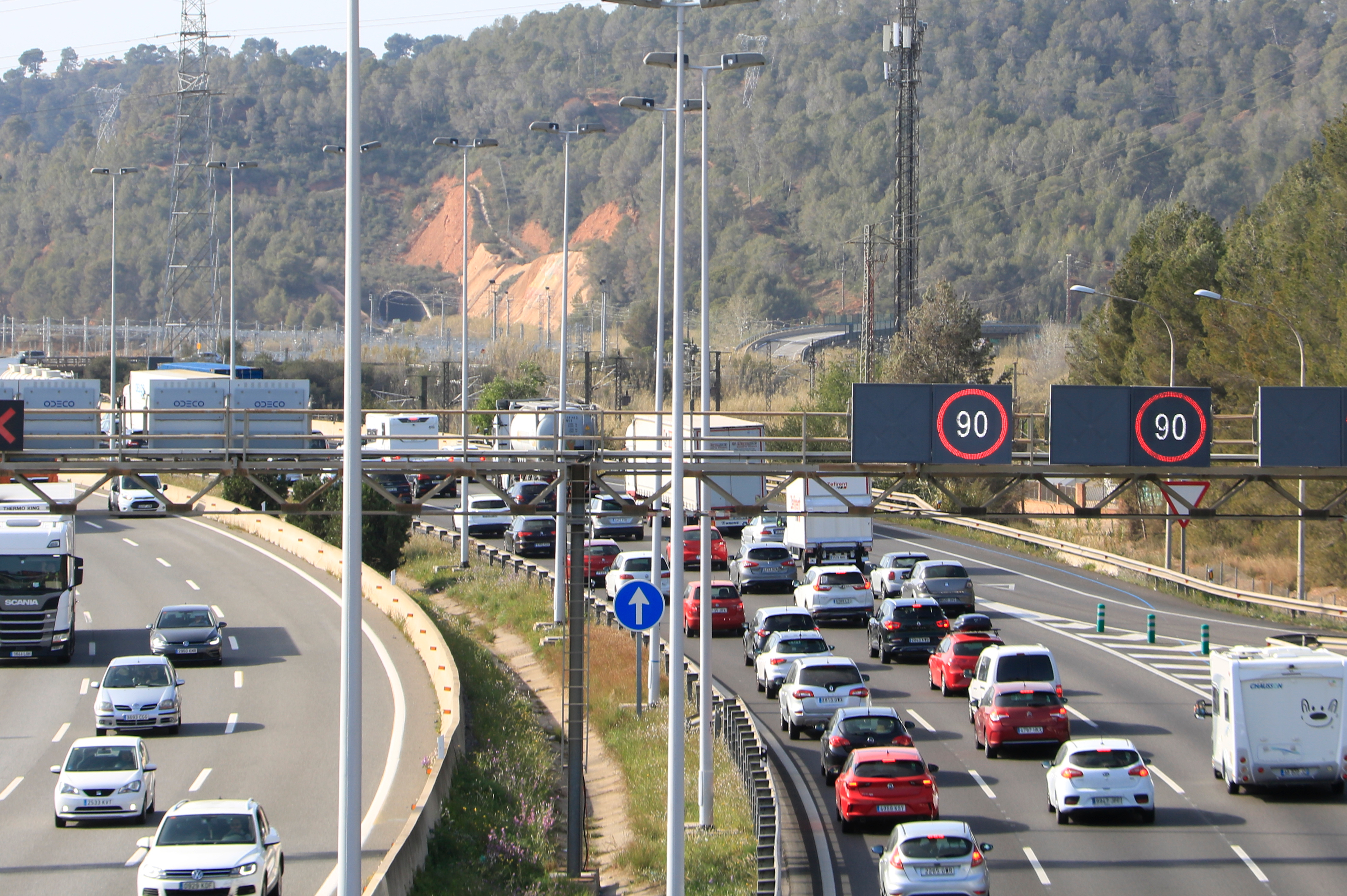 Dos carrils addicionals de sortida a l’AP-7 per Setmana Santa