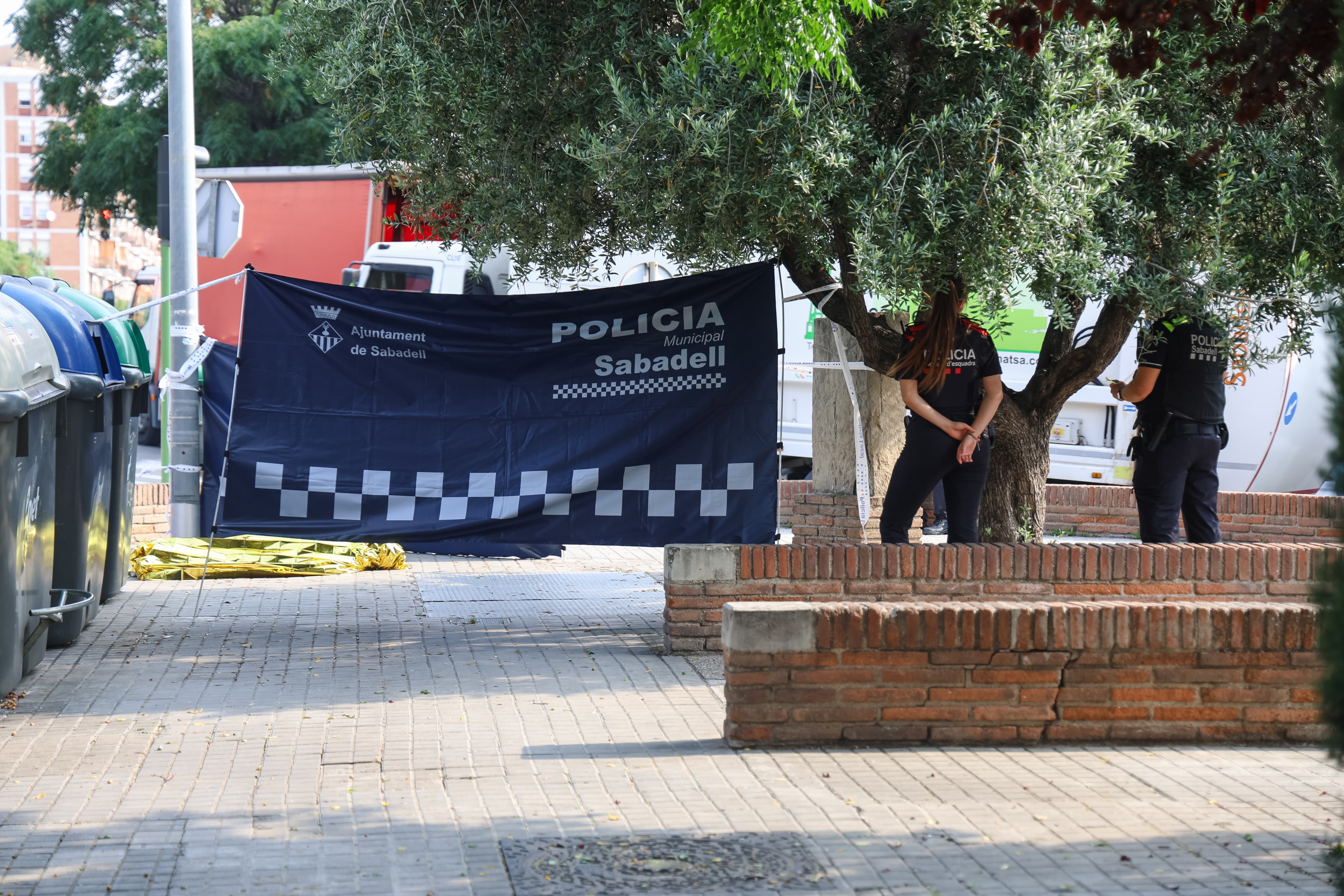 Mor una dona dins d'un cotxe al passeig de Can Feu