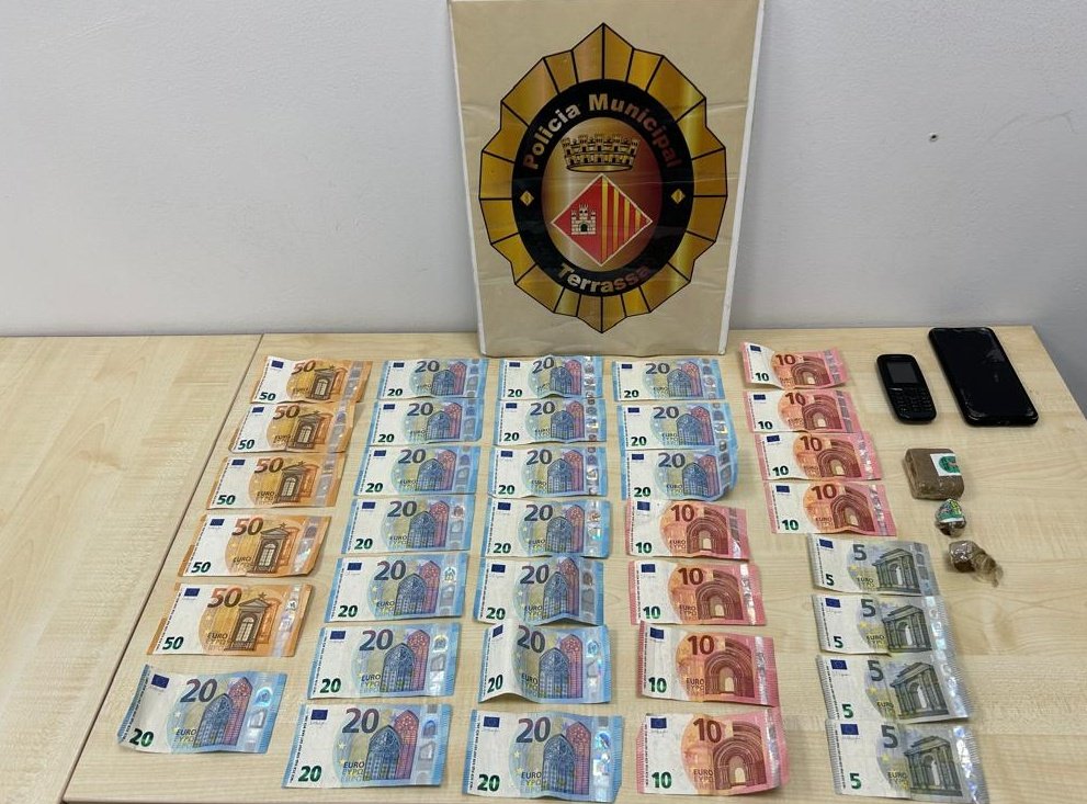 Enxampat amb més de 600 grams d'haixix a Terrassa