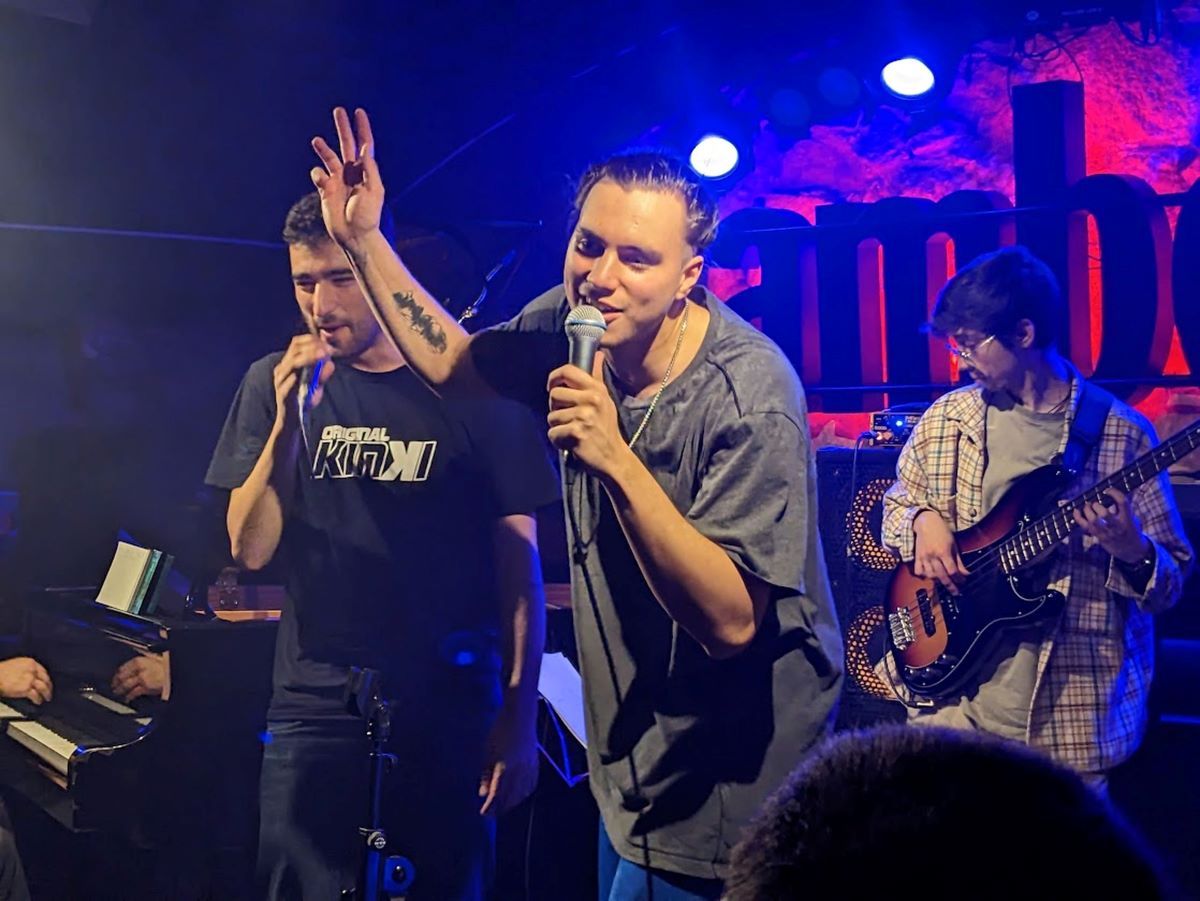 El cantant de hip hop Gliz presenta el seu àlbum de debut 