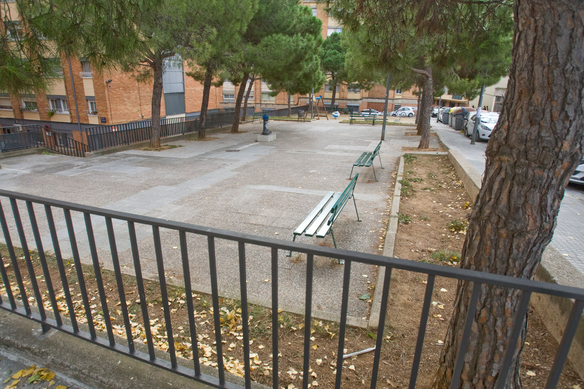 Comencen les obres a la plaça de l'Emigrant de Terrassa
