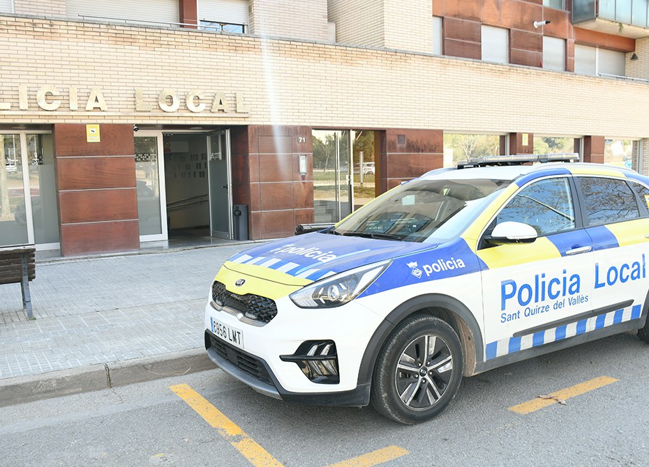 Troben més de 400 plantes de marihuana en una casa llogada a Sant Quirze