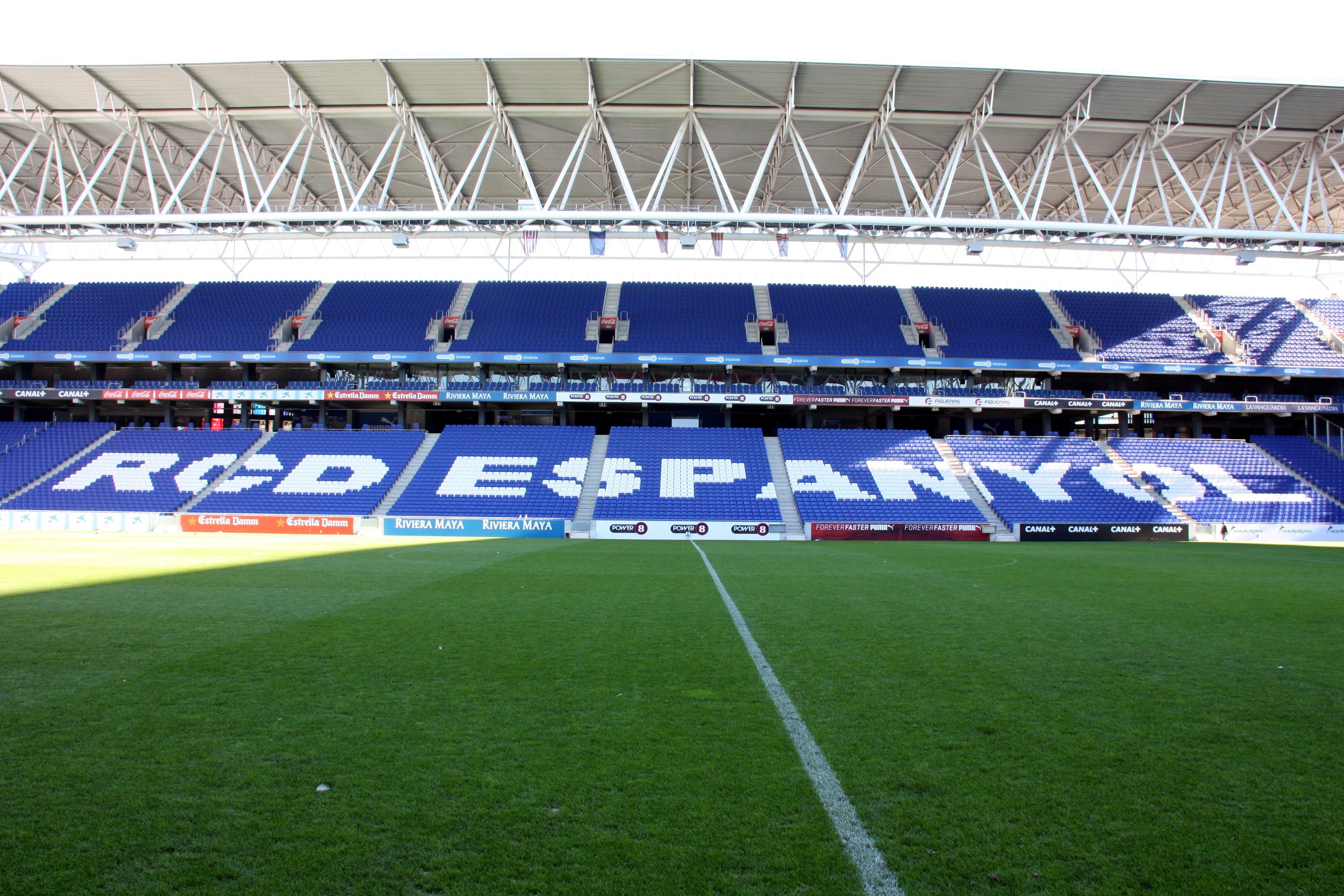 Renuncia un candidat del PP a Cerdanyola que va saltar al camp de l'Espanyol després del partit contra el Barça