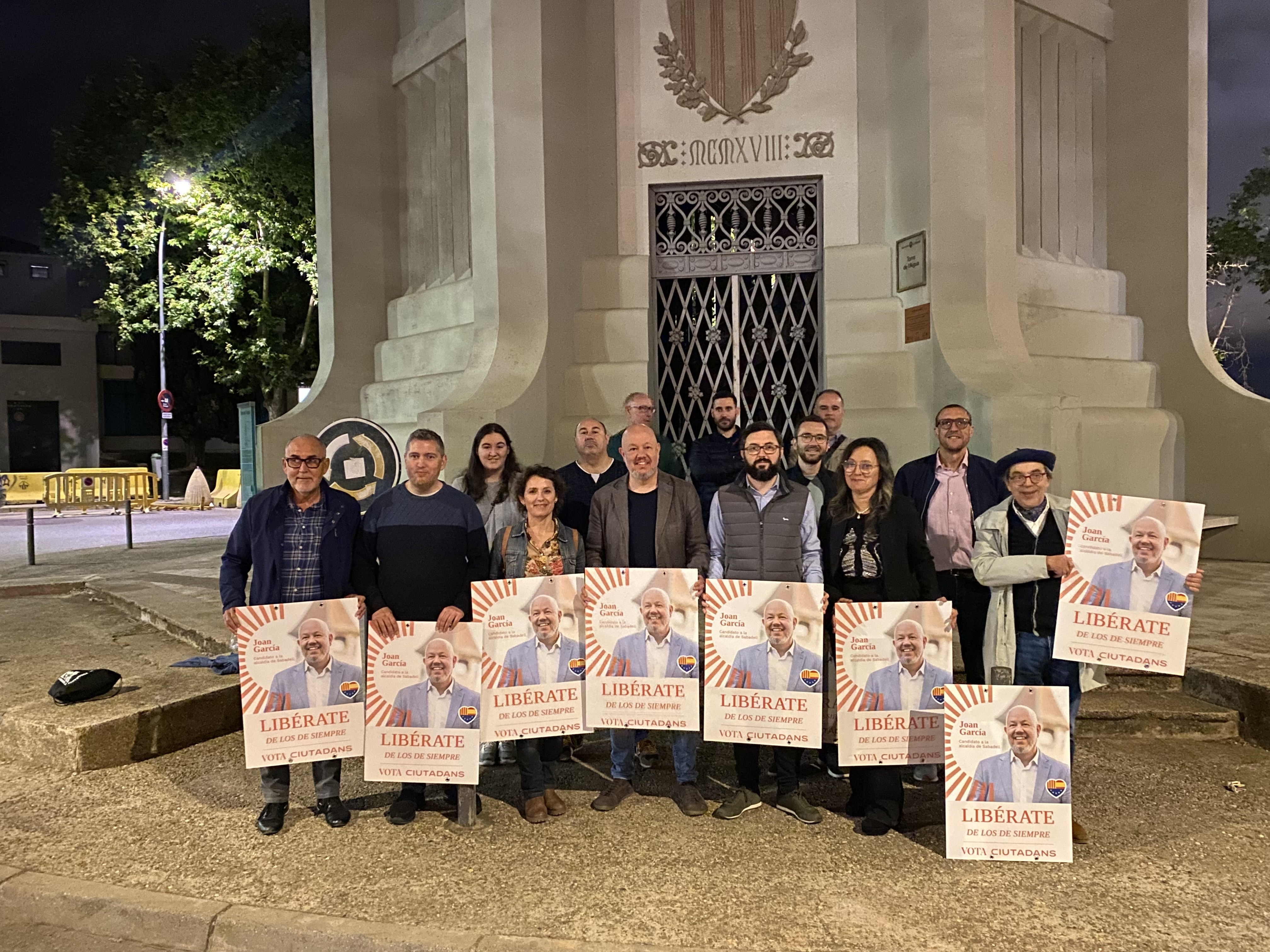 Ciutadans retorna als inicis per continuar sent 