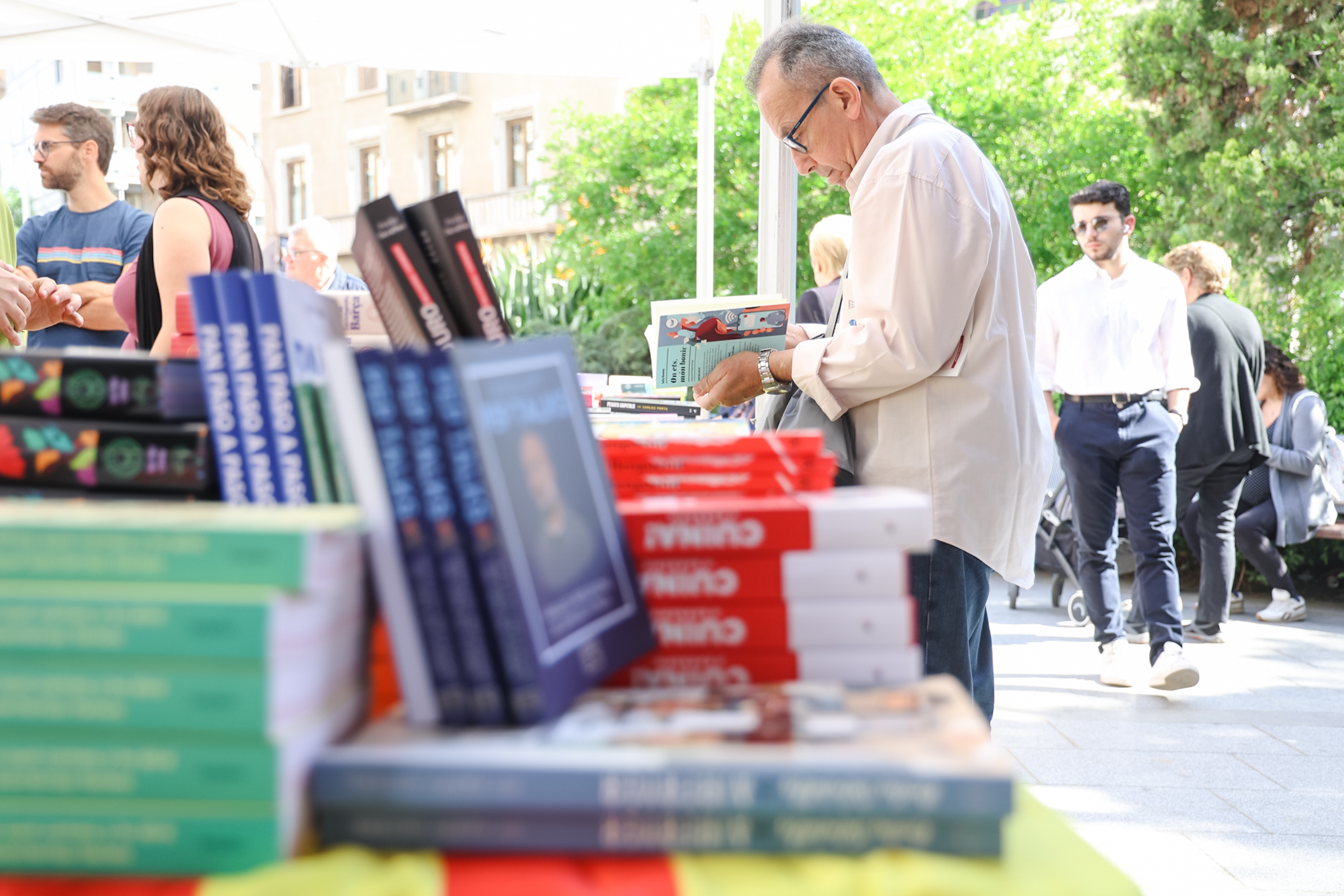 ‘Les nostres mares’, de Gemma Ruiz i '32 de març' de Xavier Bosch, els més venuts aquest Sant Jordi a Sabadell
