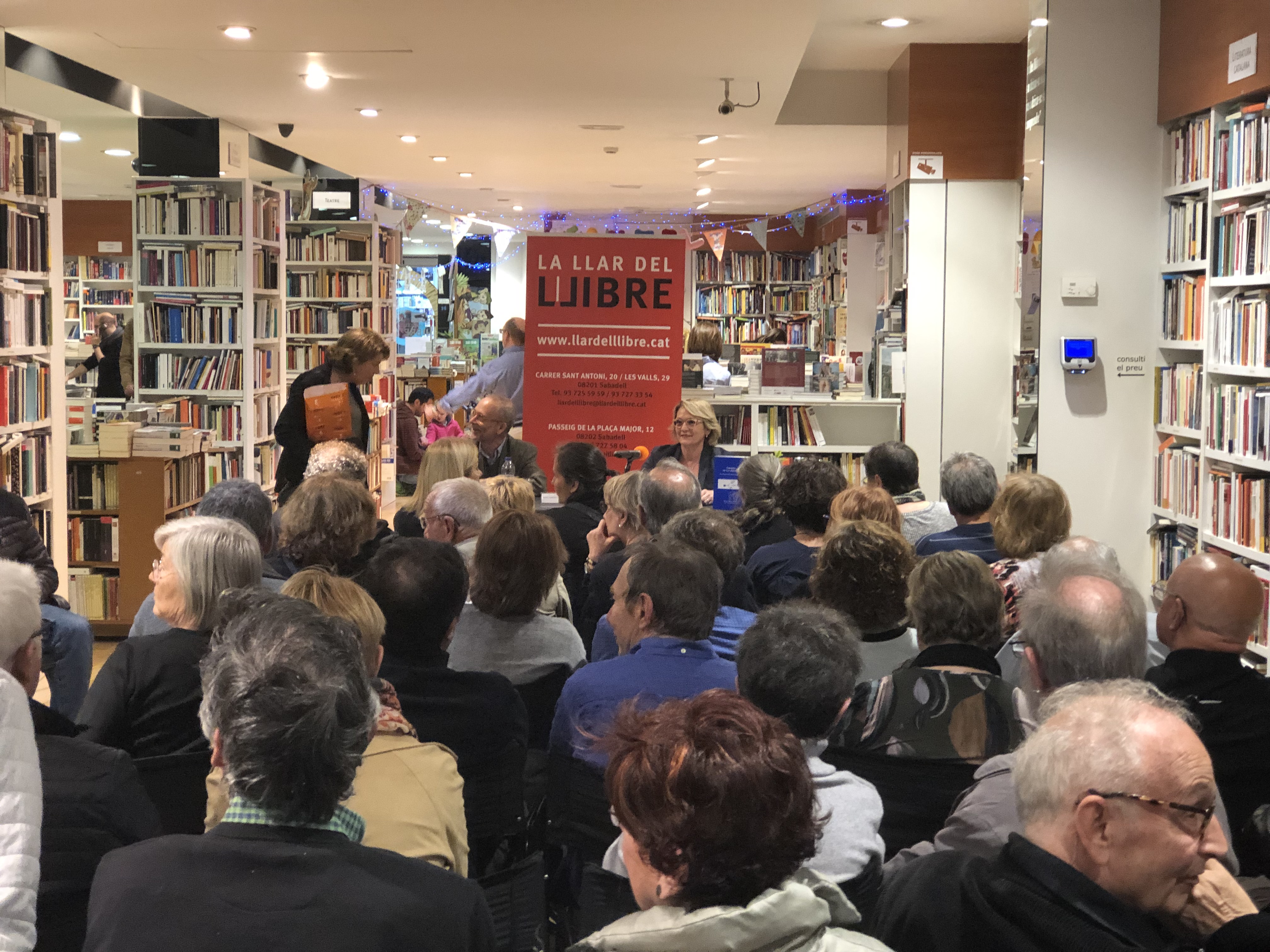Taula rodona a la Fundació Bosch i Cardellach sobre el valor cultural de les llibreries a Sabadell