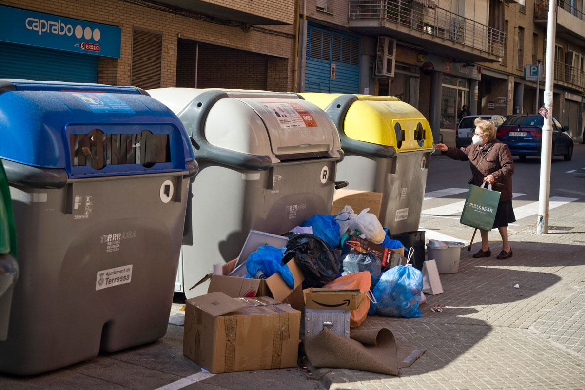 El PSC lamenta la ineficàcia de les càmeres per controlar l'abocament de residus