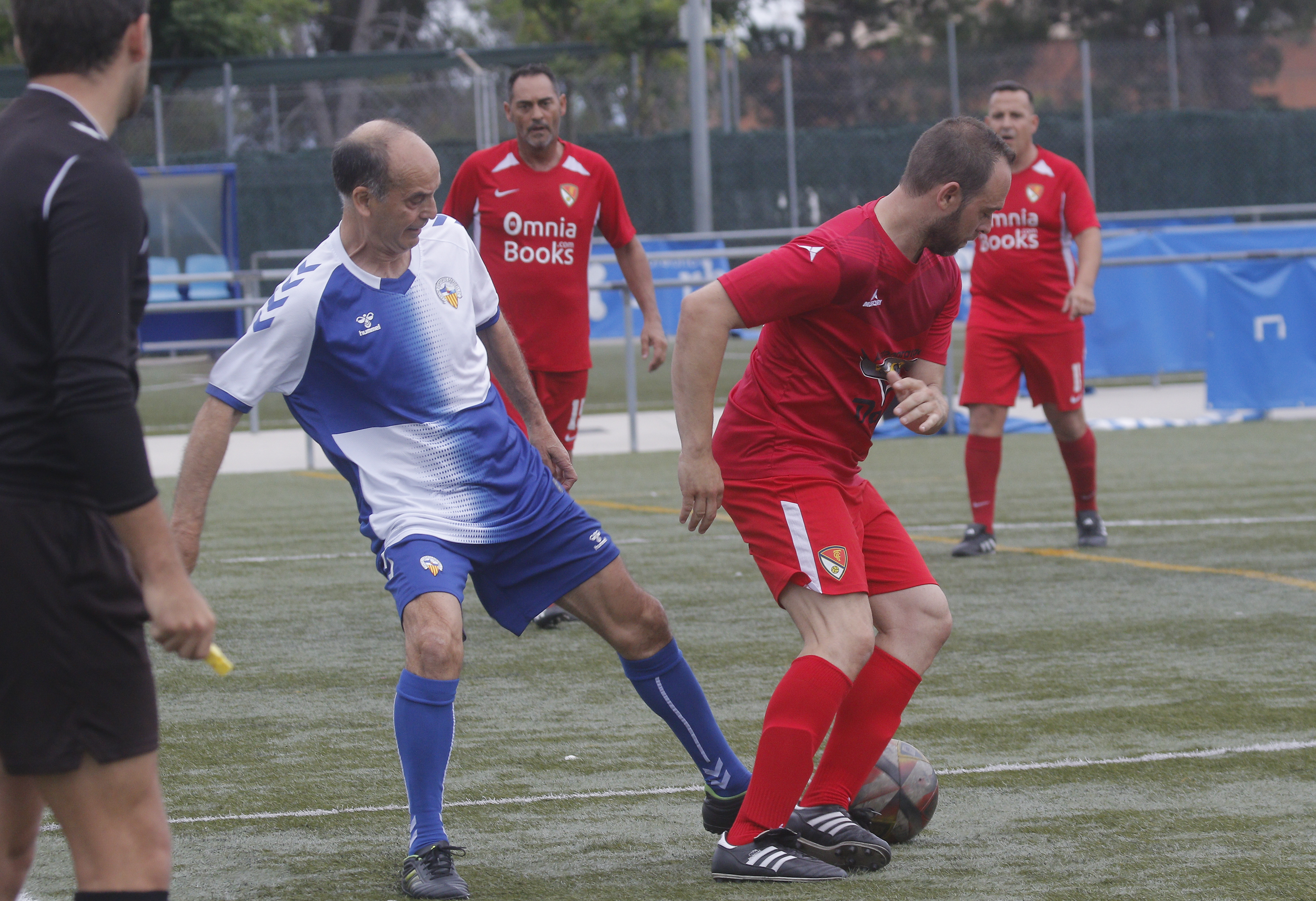 “El derbi hauria de ser en una categoria superior”