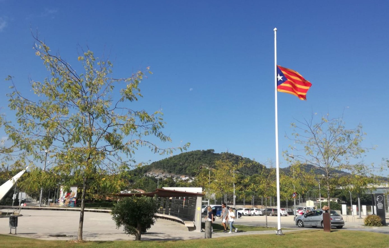 Identifiquen els autors del robatori de l'estelada de Matadepera