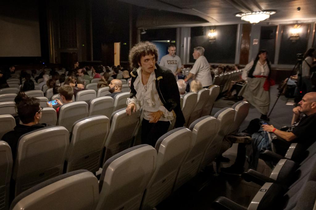 “La mesita del comedor”, també a les 12 hores fantàstiques