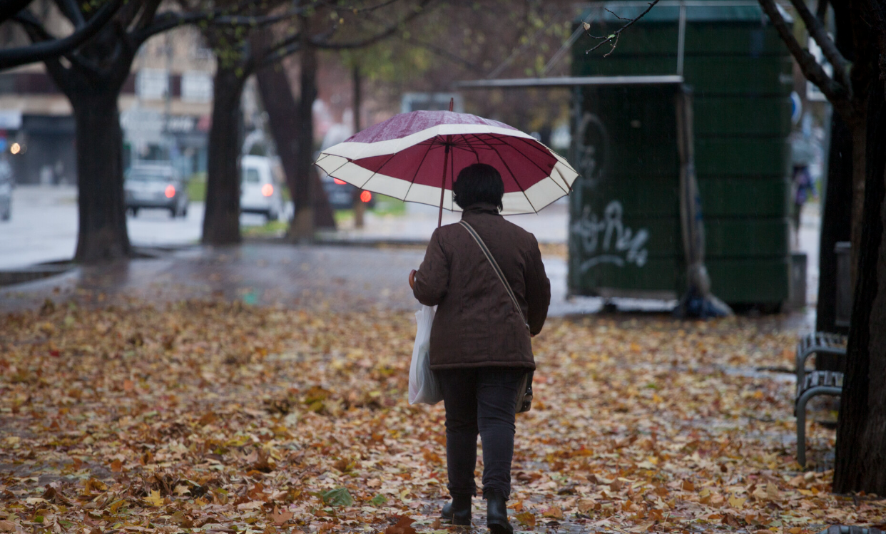 Pluja i fort vent a Sabadell amb el pas de la borrasca Isaack