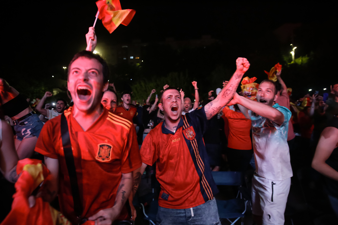 FOTOS | Terrassa celebra la victòria d'Espanya a l'Eurocopa
