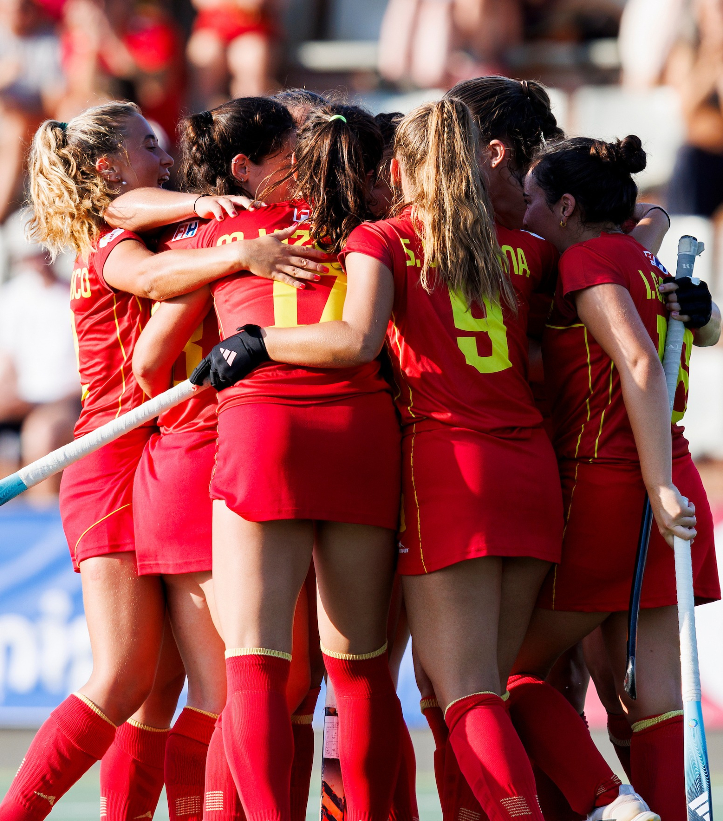 La selecció femenina sub-21 supera a França i s'ho jugarà tot amb Bèlgica