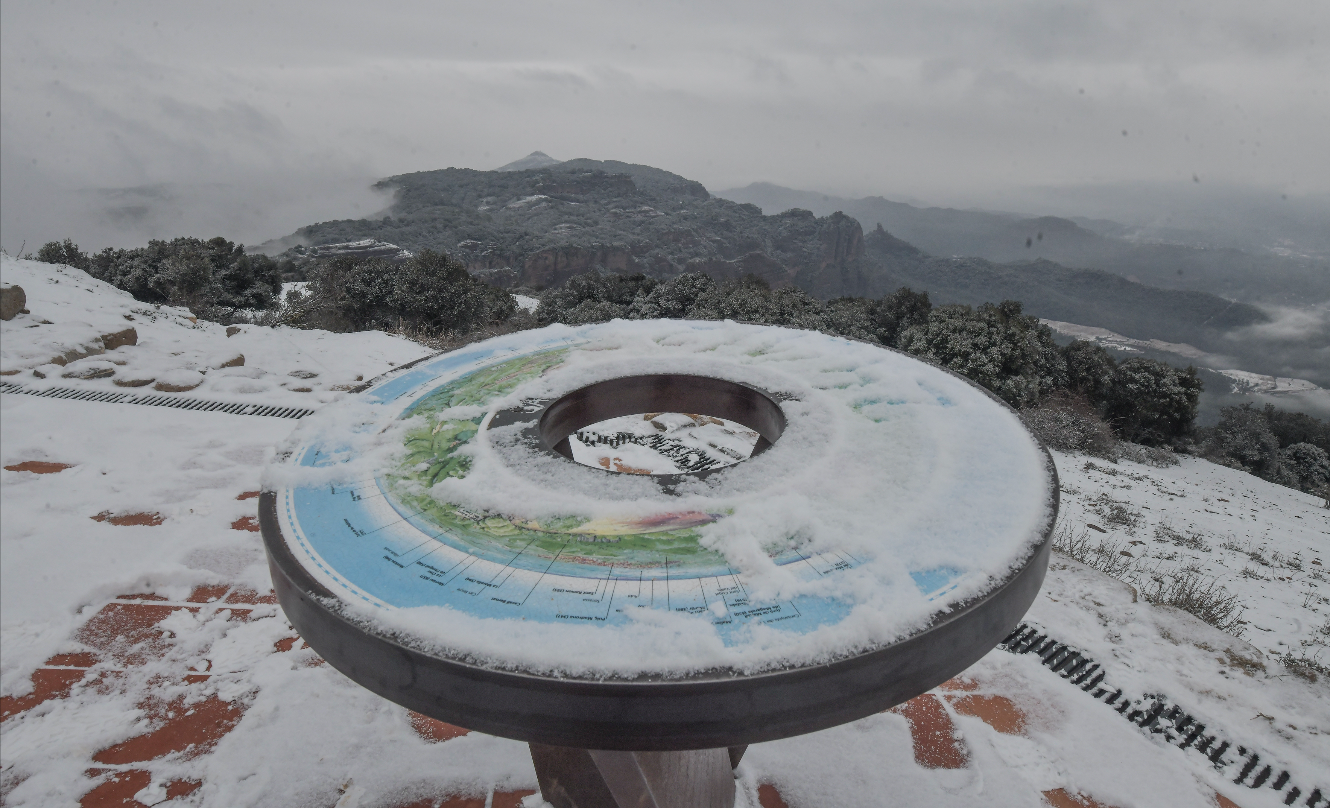 Molt fred i poca neu a Sabadell